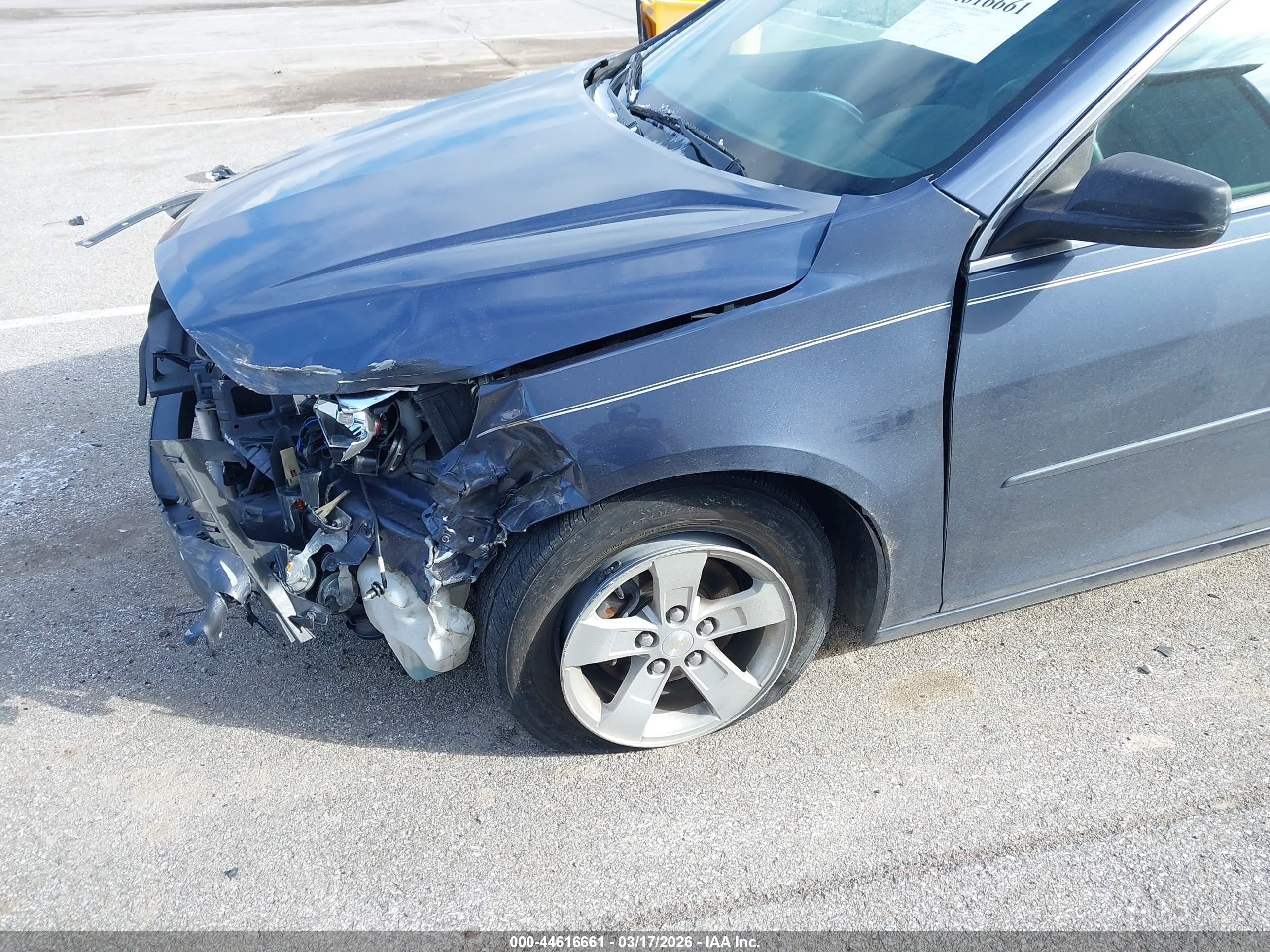 2013 Chevrolet Malibu 1ls Blue vin: 1G11B5SA0DF318939