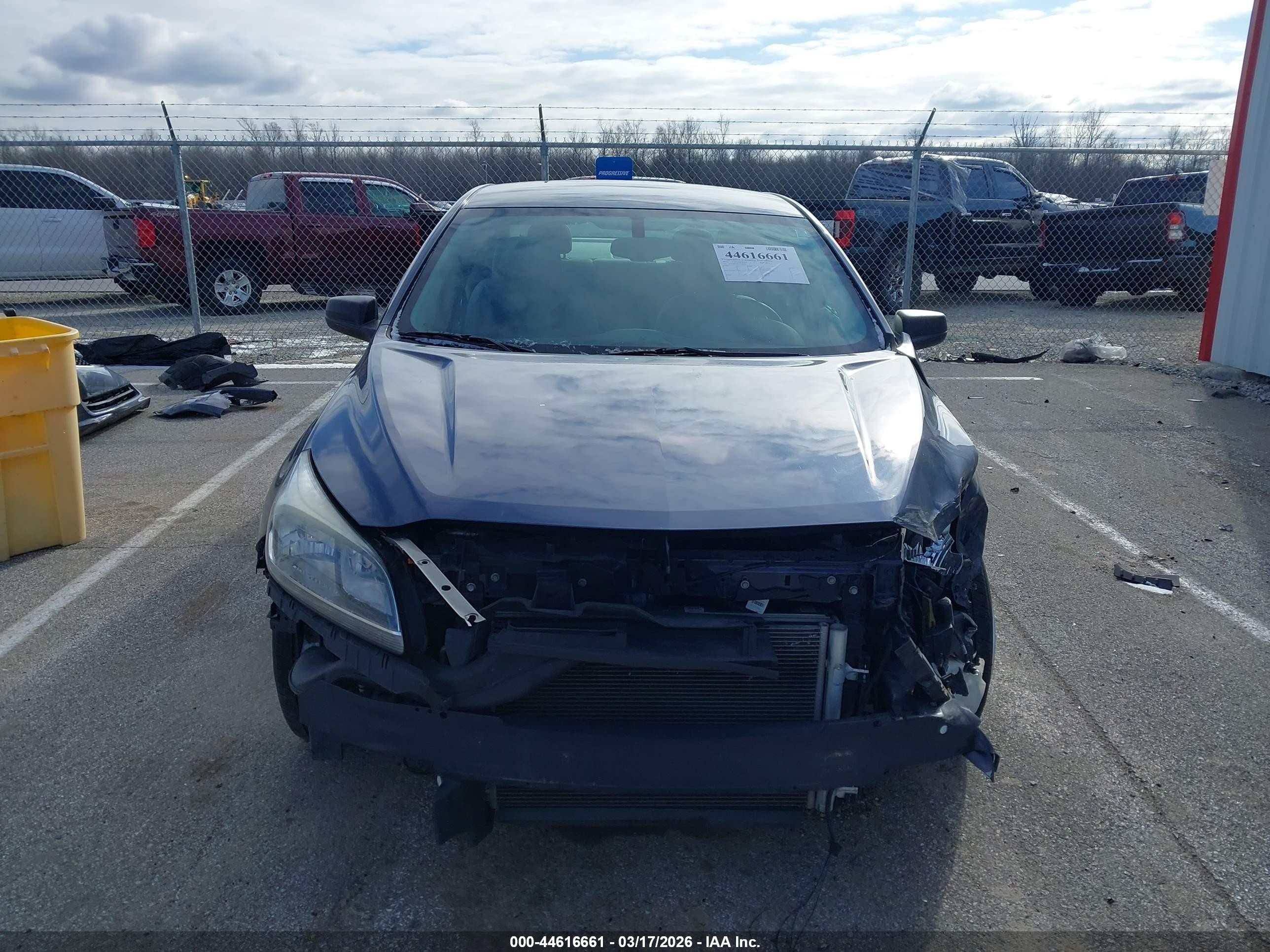 2013 Chevrolet Malibu 1ls Blue vin: 1G11B5SA0DF318939