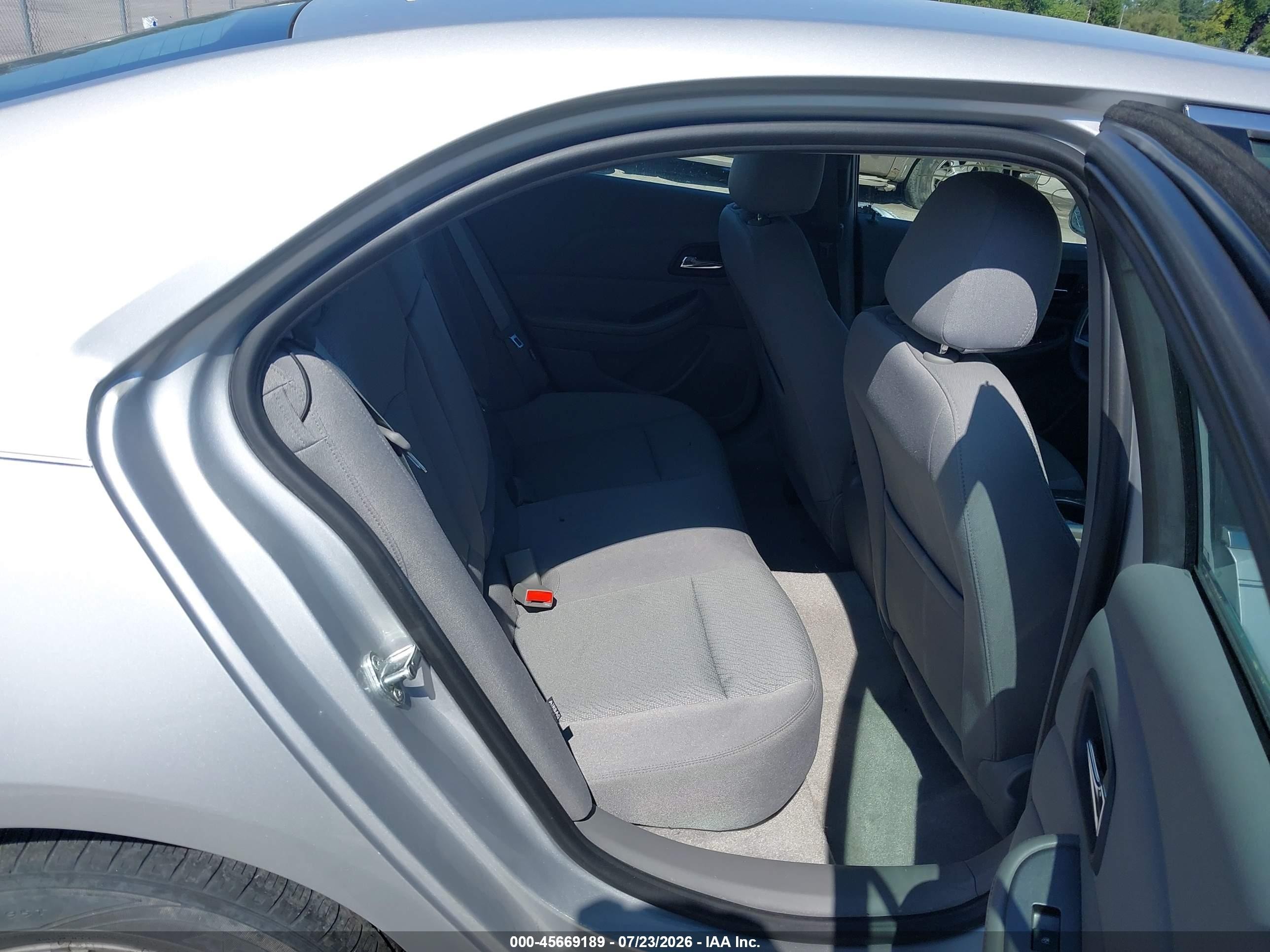 2013 Chevrolet Malibu 1ls Silver vin: 1G11B5SA0DF340259