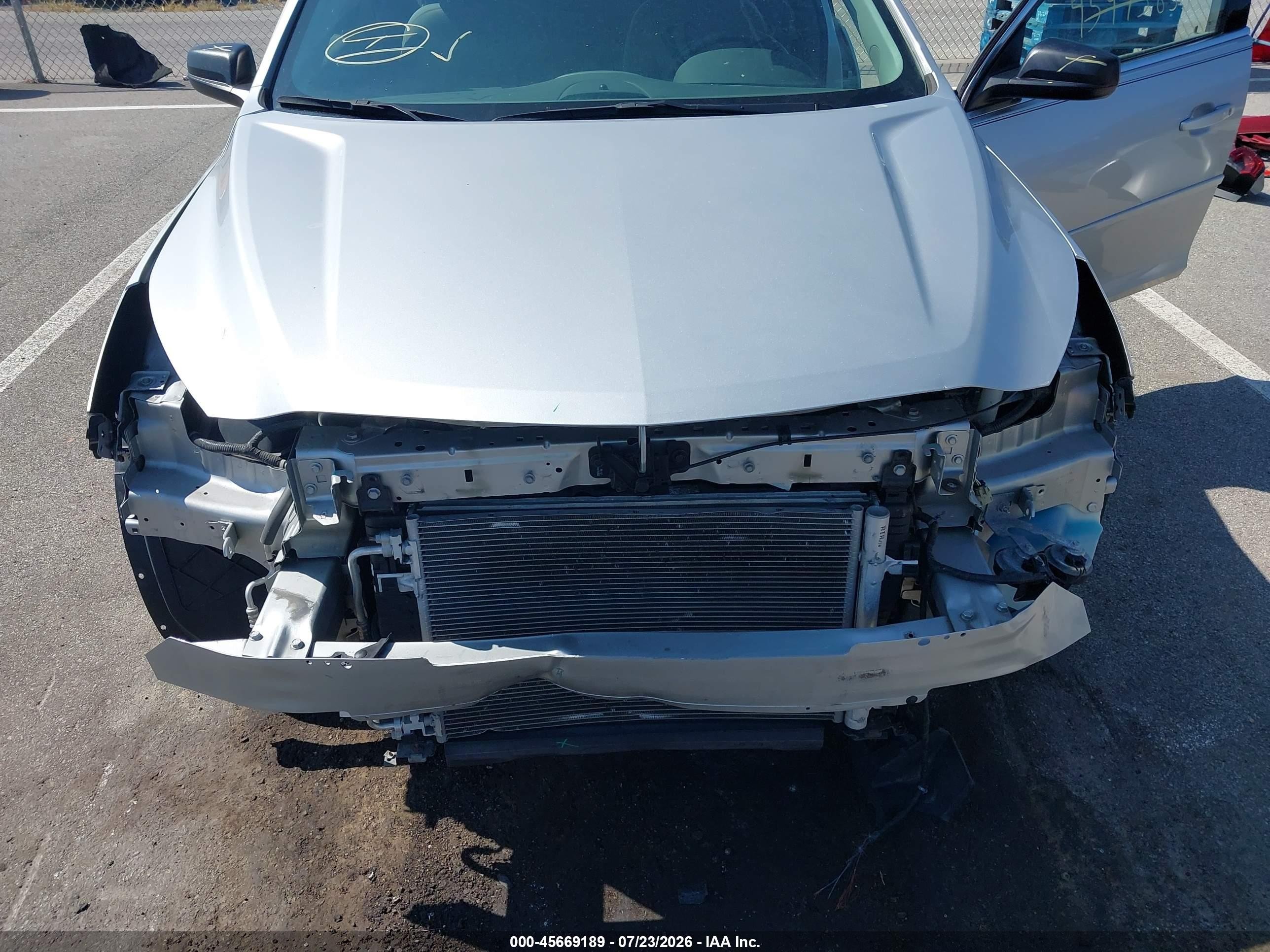 2013 Chevrolet Malibu 1ls Silver vin: 1G11B5SA0DF340259