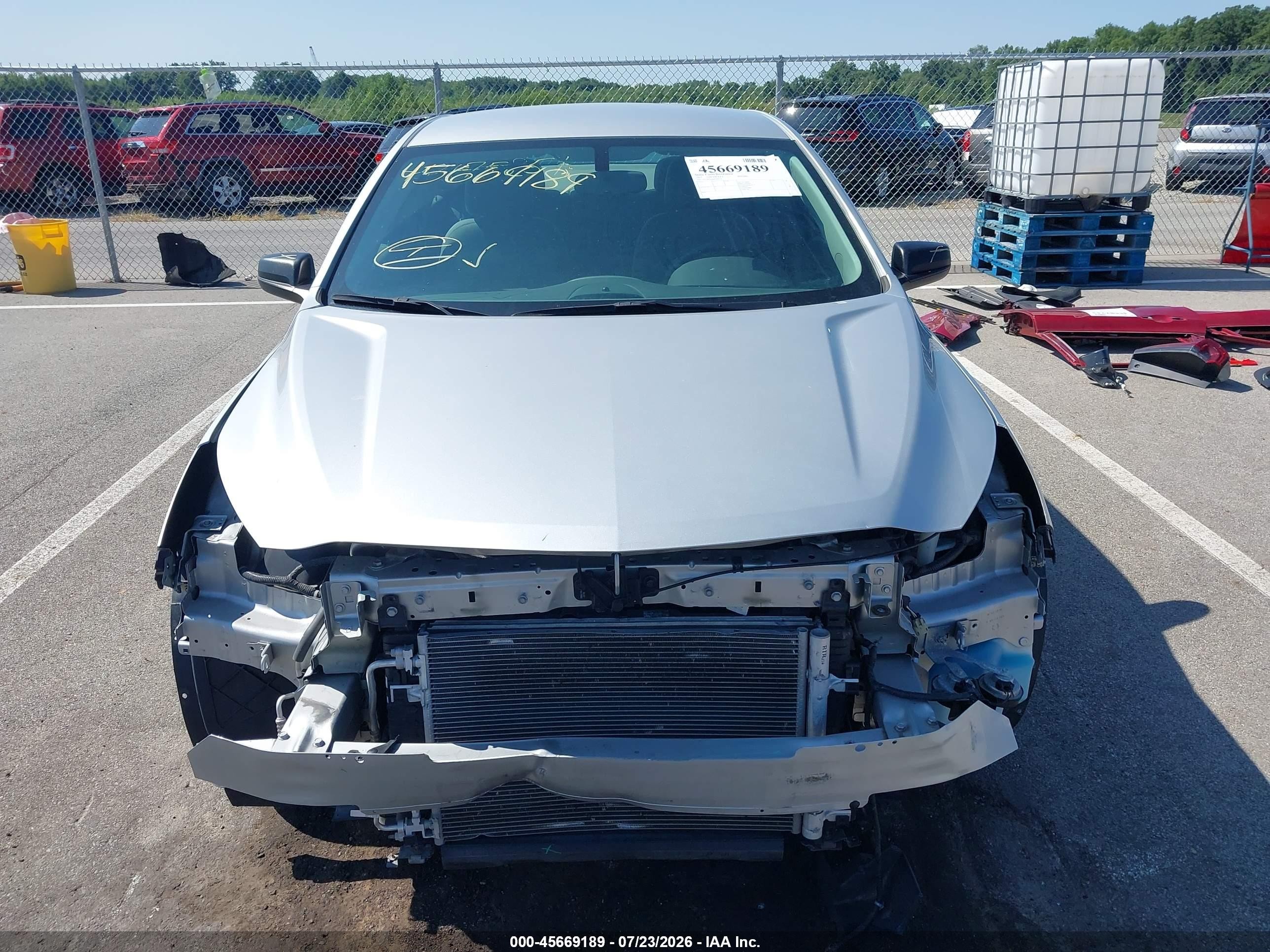 2013 Chevrolet Malibu 1ls Silver vin: 1G11B5SA0DF340259