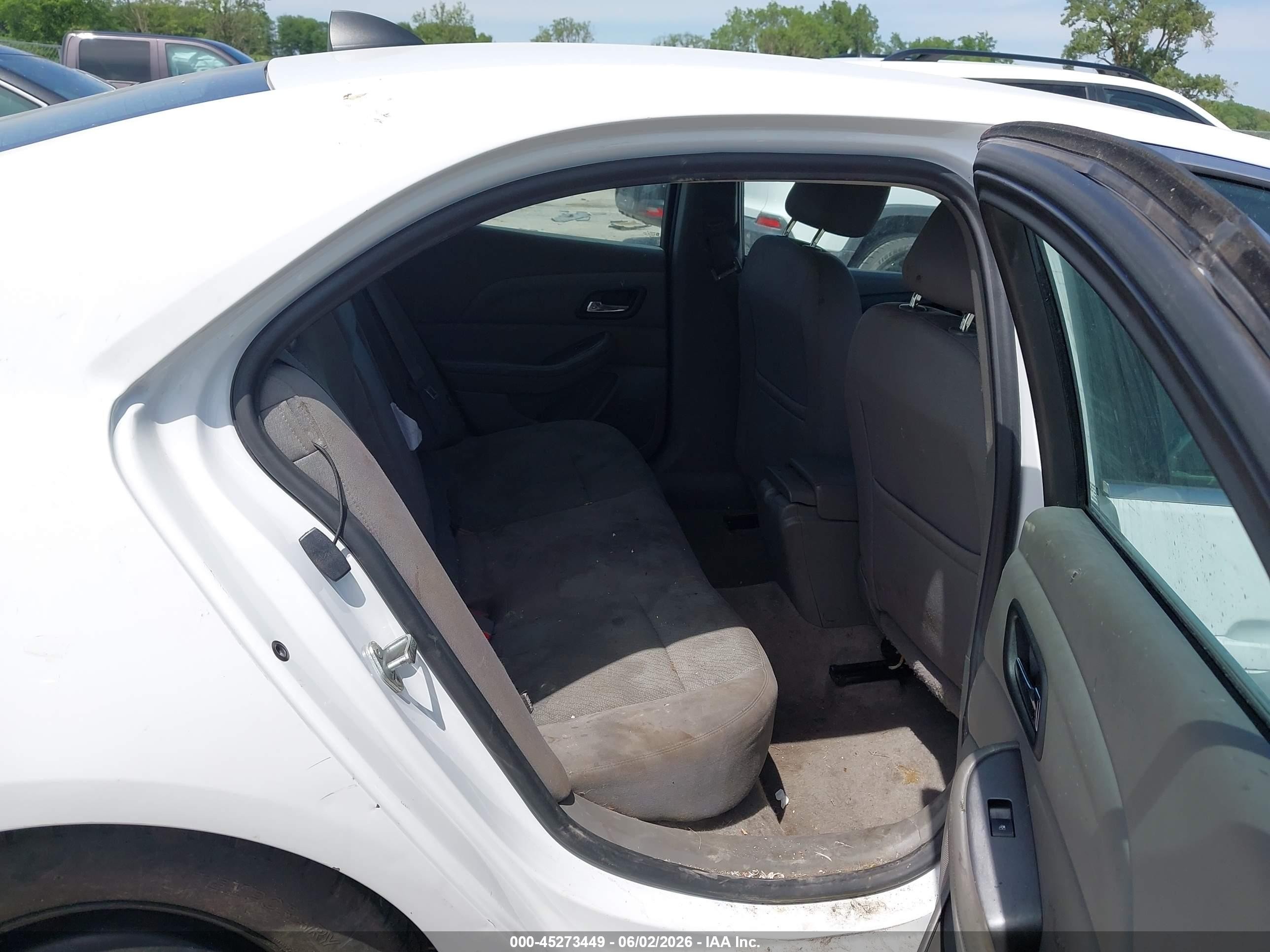 2013 Chevrolet Malibu 1ls White vin: 1G11B5SA0DF353545