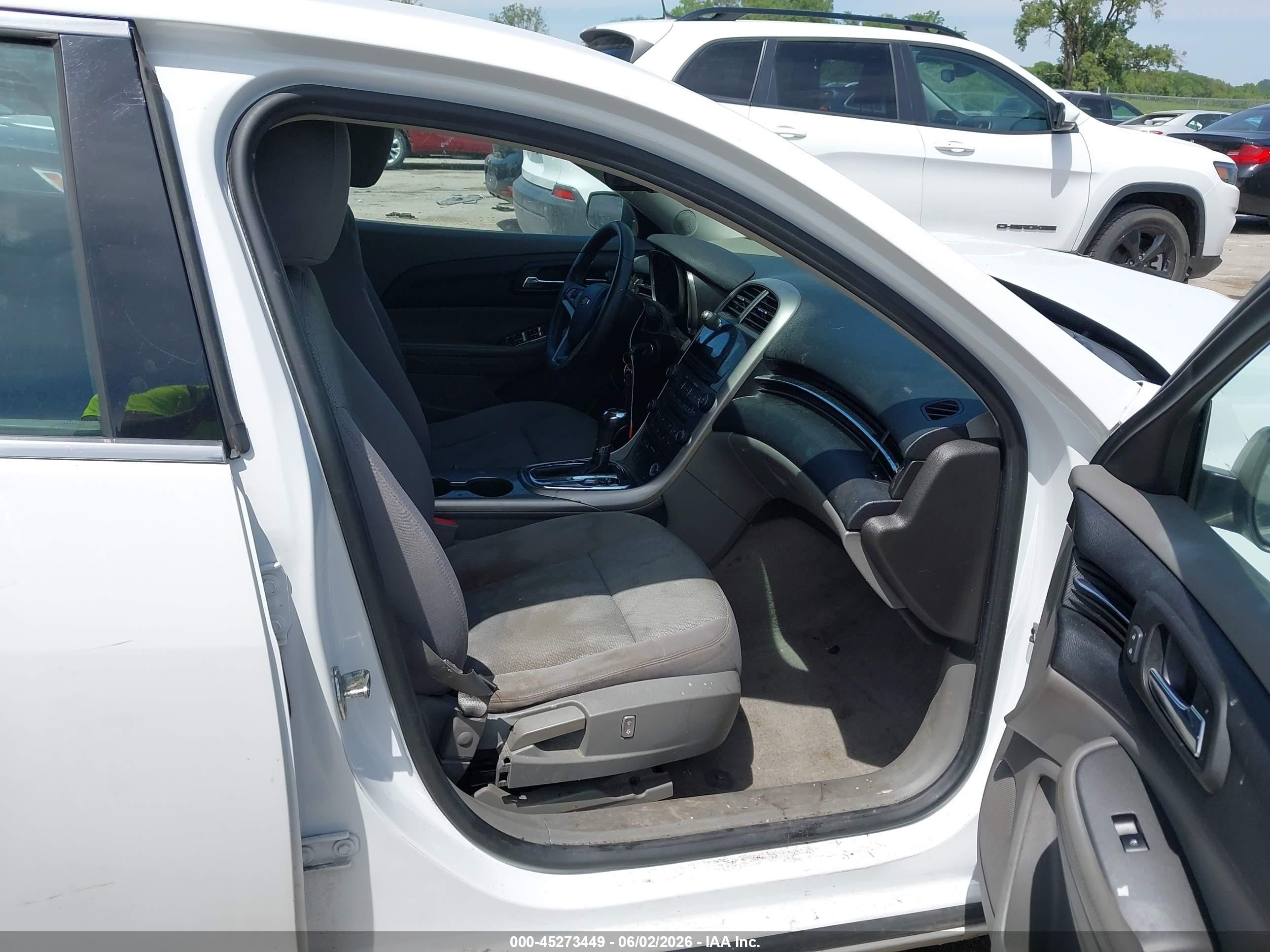 2013 Chevrolet Malibu 1ls White vin: 1G11B5SA0DF353545