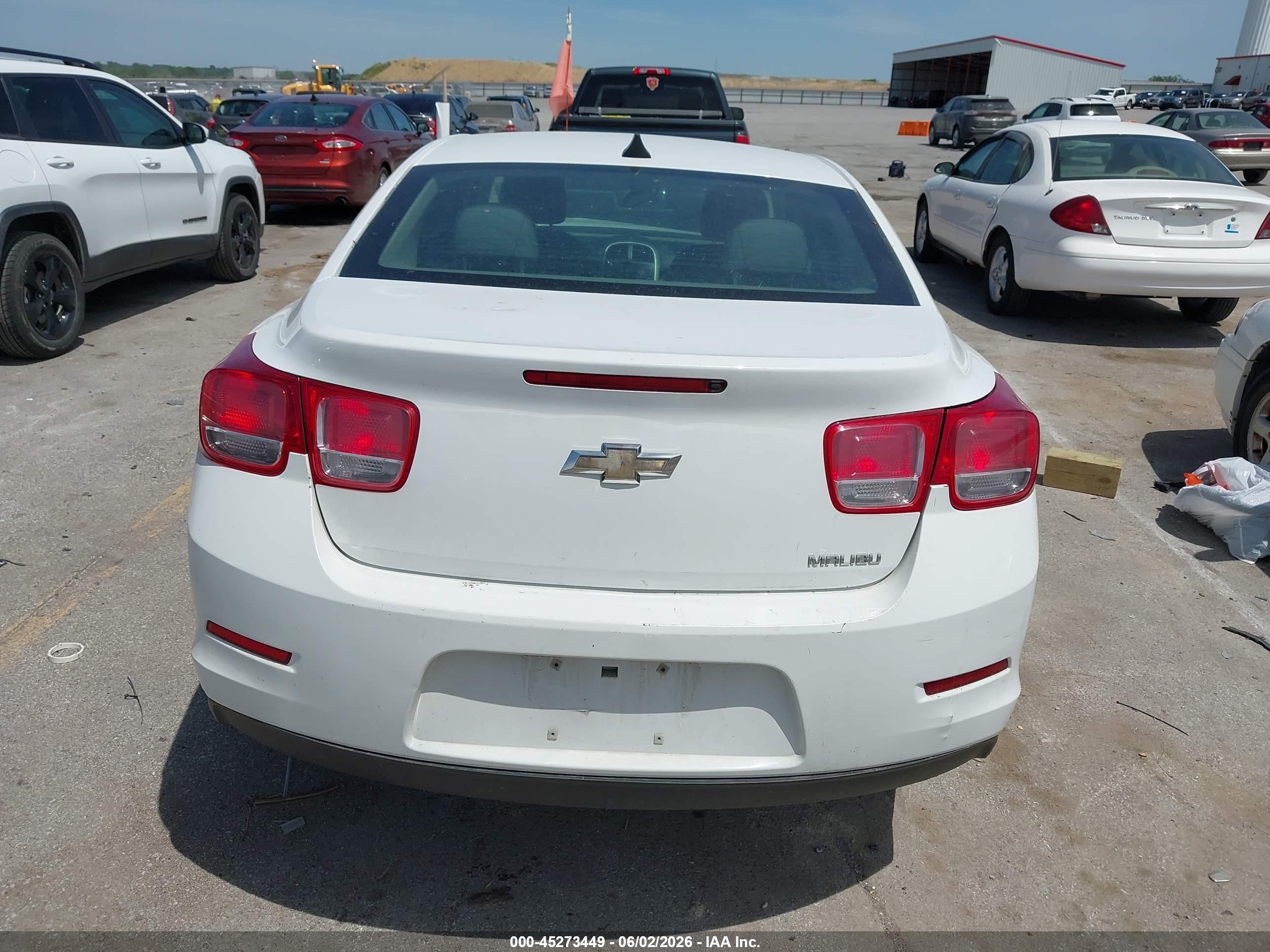 2013 Chevrolet Malibu 1ls White vin: 1G11B5SA0DF353545