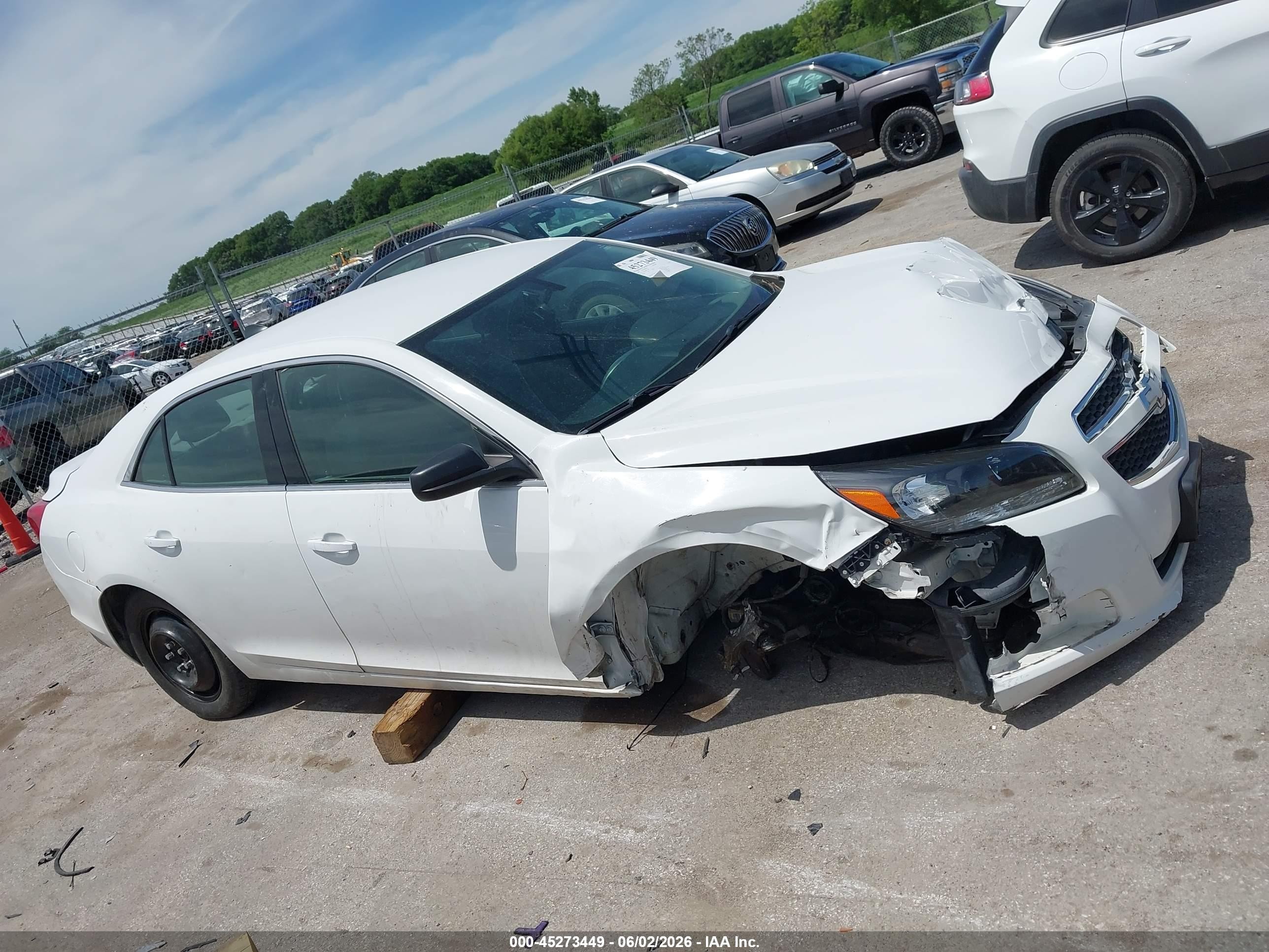2013 Chevrolet Malibu 1ls White vin: 1G11B5SA0DF353545