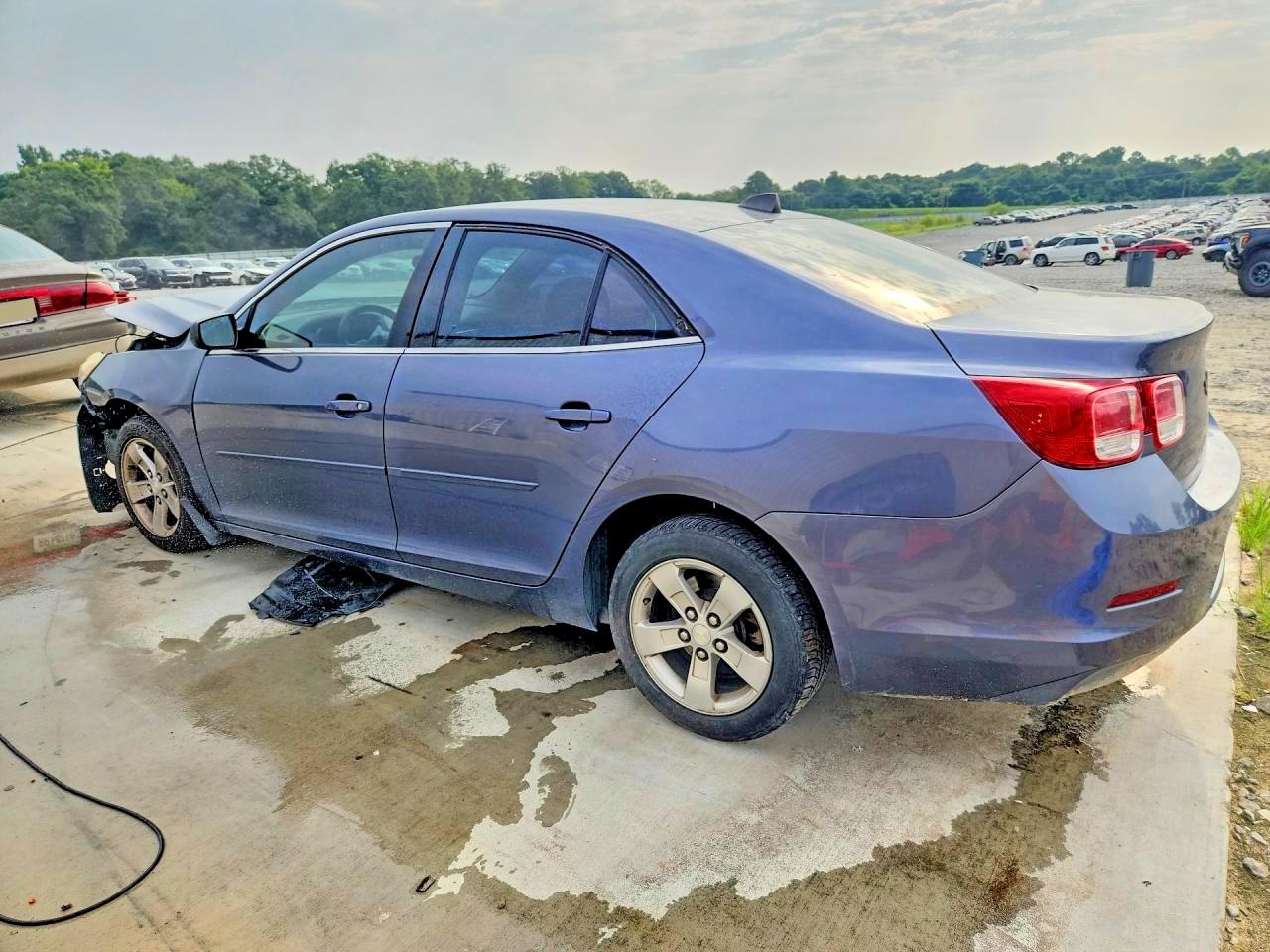 2013 Chevrolet Malibu Ls Blue vin: 1G11B5SA1DF337645