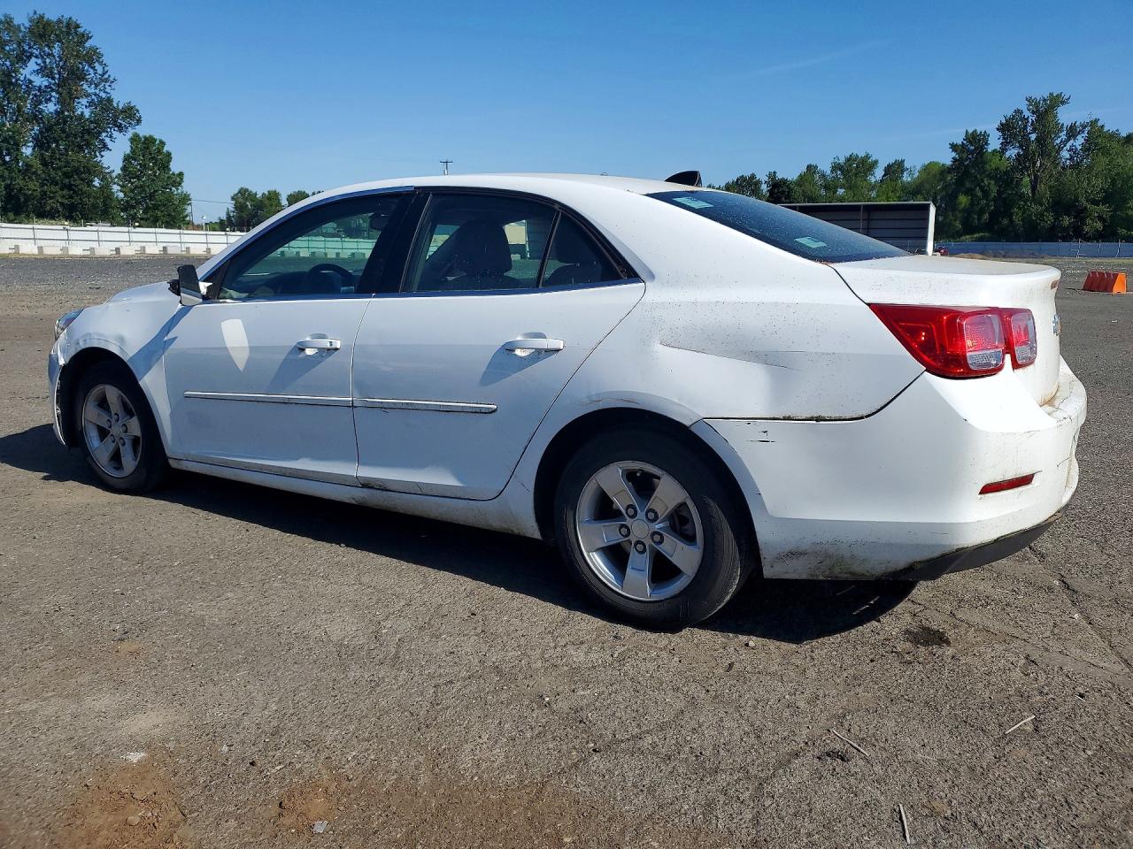 2013 Chevrolet Malibu Ls Белый vin: 1G11B5SA2DF182636