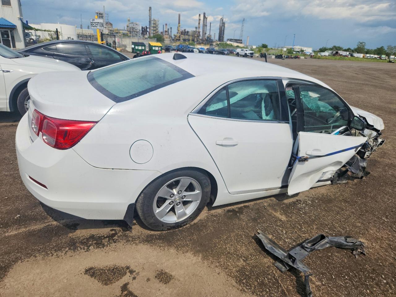 2013 Chevrolet Malibu Ls Белый vin: 1G11B5SA2DF327657