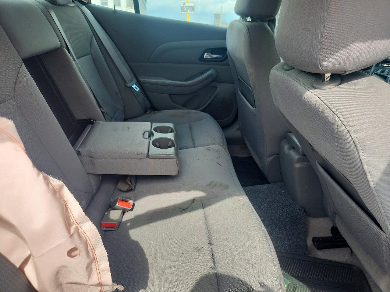 2013 Chevrolet Malibu Ls Белый vin: 1G11B5SA2DF327657