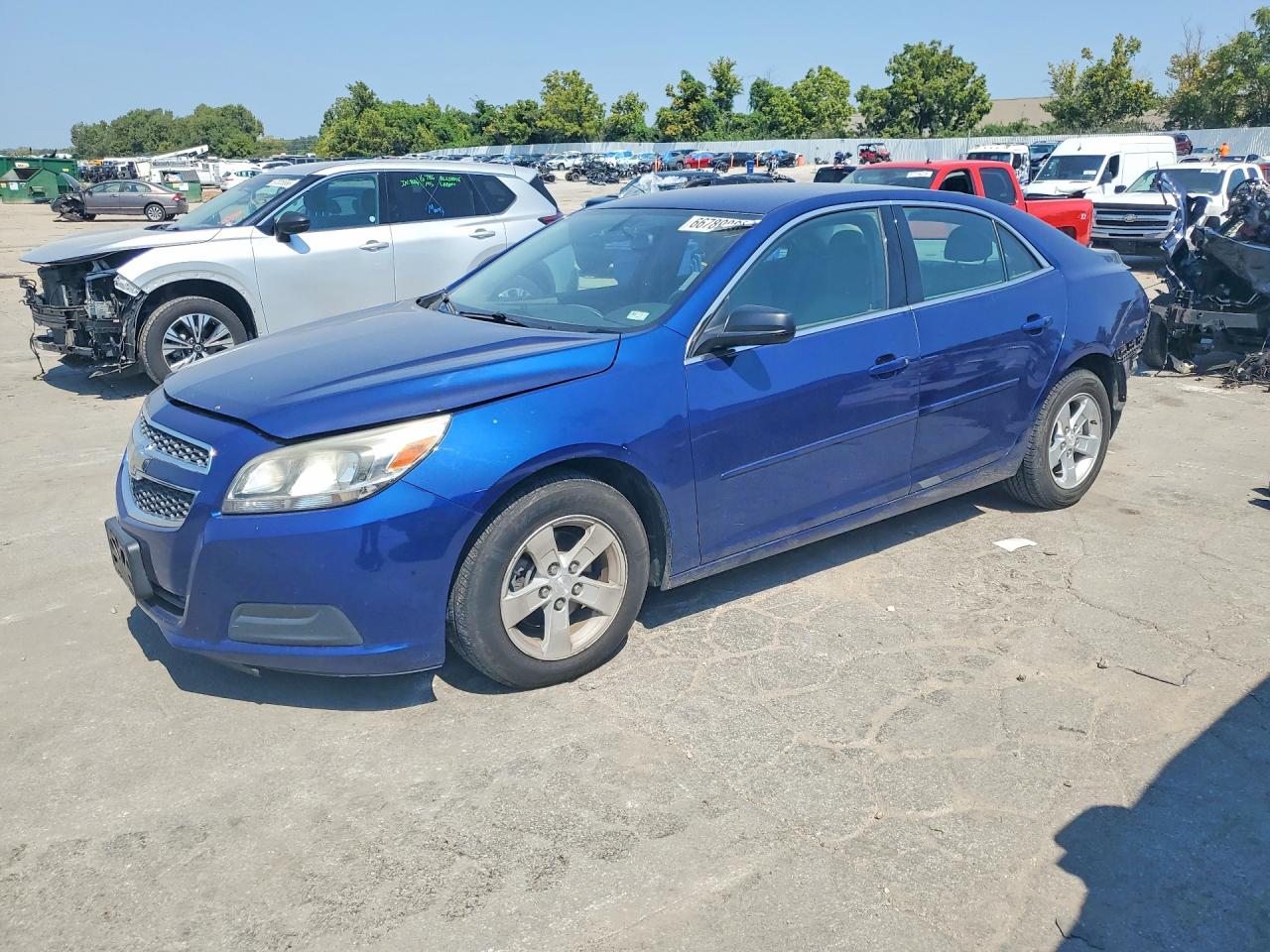 2013 Chevrolet Malibu Ls Blue vin: 1G11B5SA2DU118012