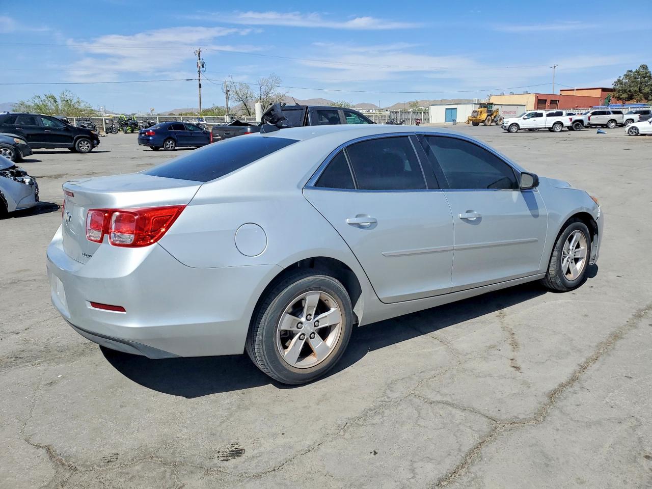 2013 Chevrolet Malibu Ls Серебряный vin: 1G11B5SA3DF186548
