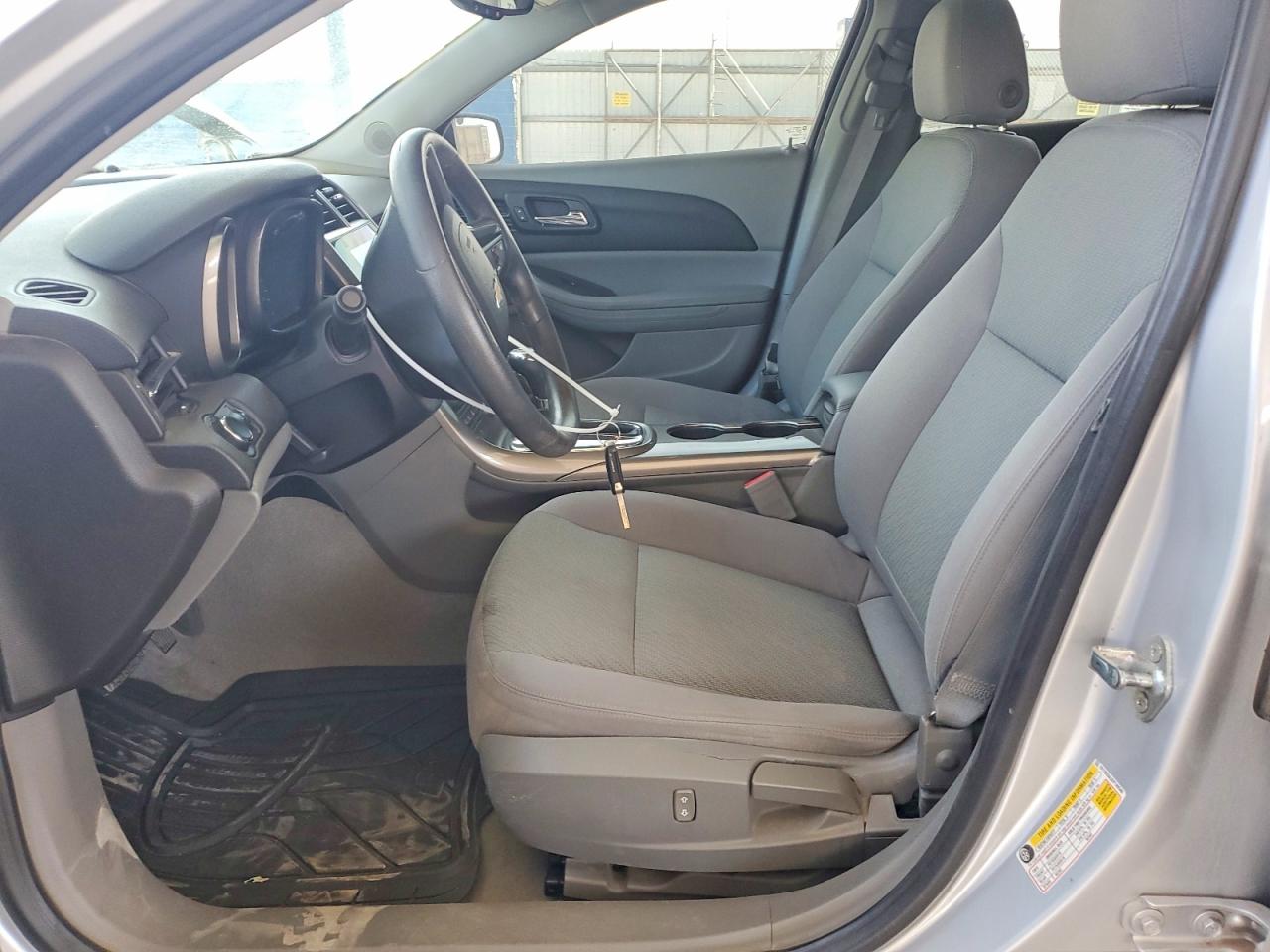 2013 Chevrolet Malibu Ls Серебряный vin: 1G11B5SA3DF186548