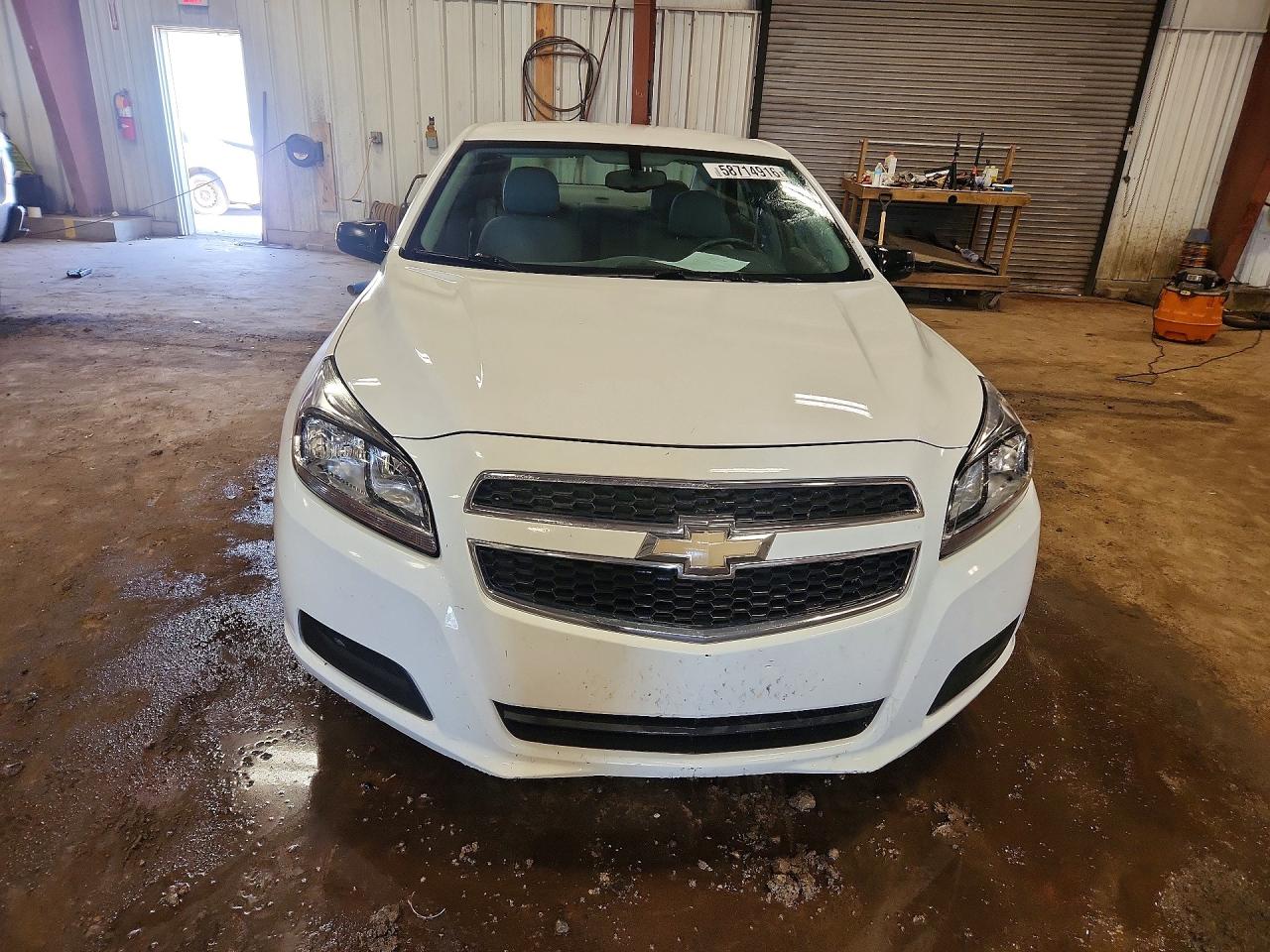 2013 Chevrolet Malibu Ls Белый vin: 1G11B5SA3DF269980