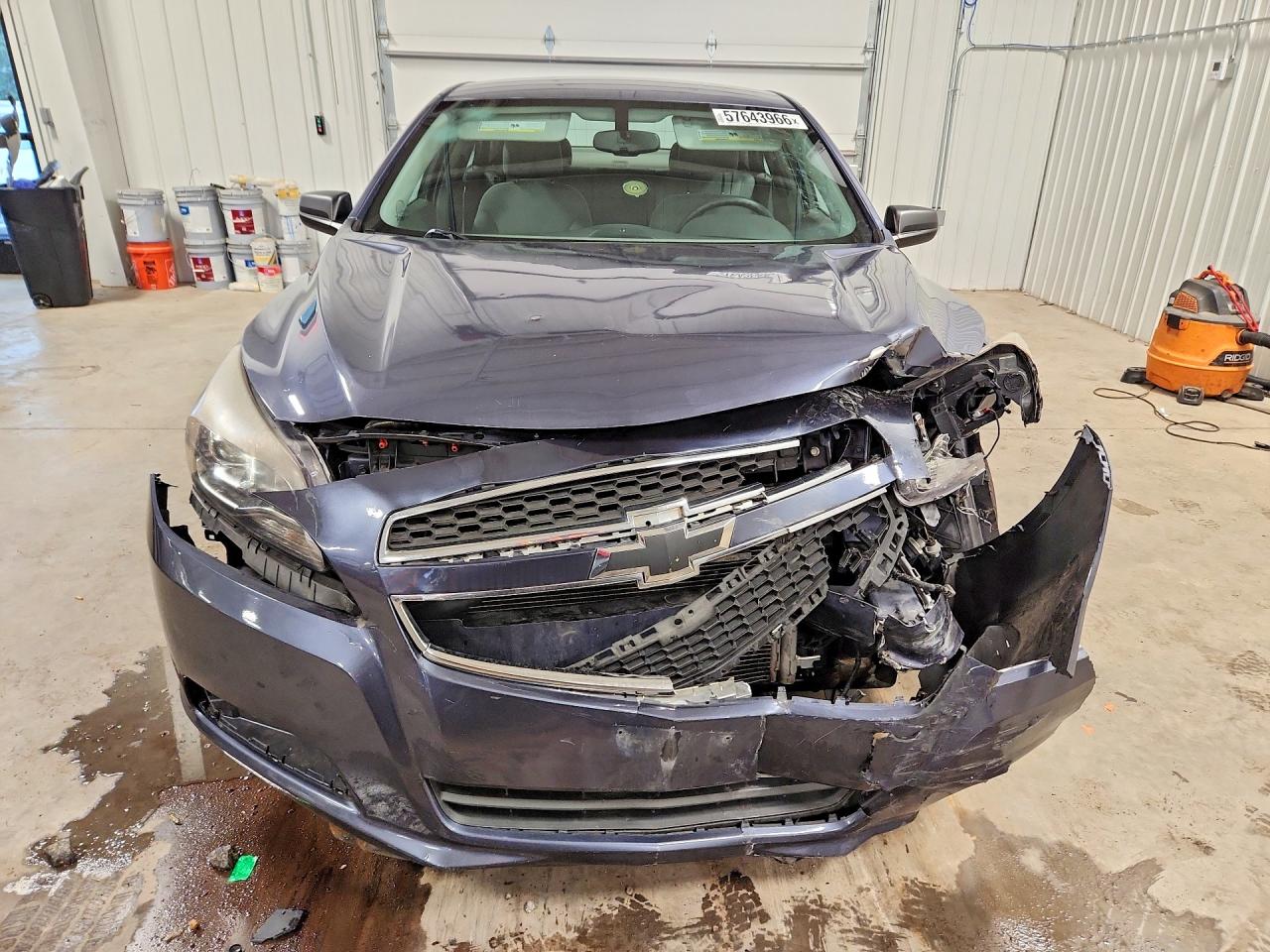 2013 Chevrolet Malibu Ls Blue vin: 1G11B5SA4DF207360