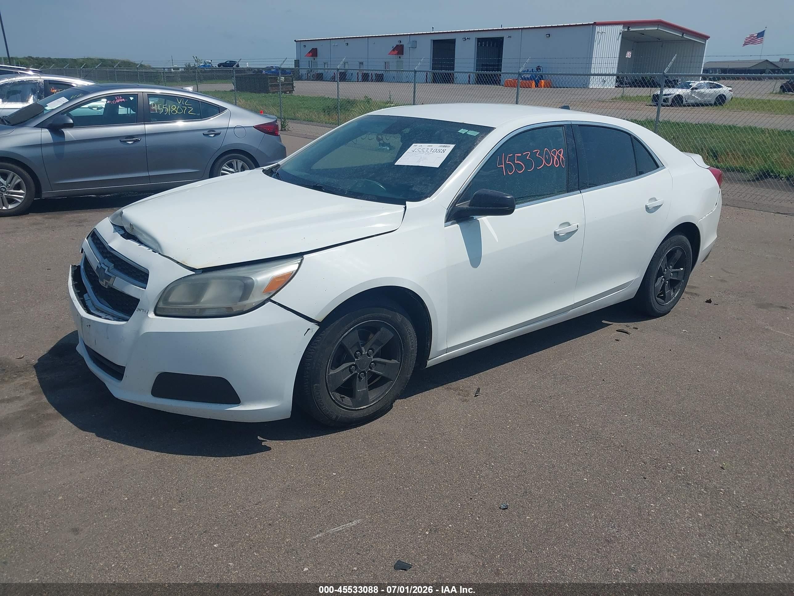2013 Chevrolet Malibu 1ls White vin: 1G11B5SA4DF354567