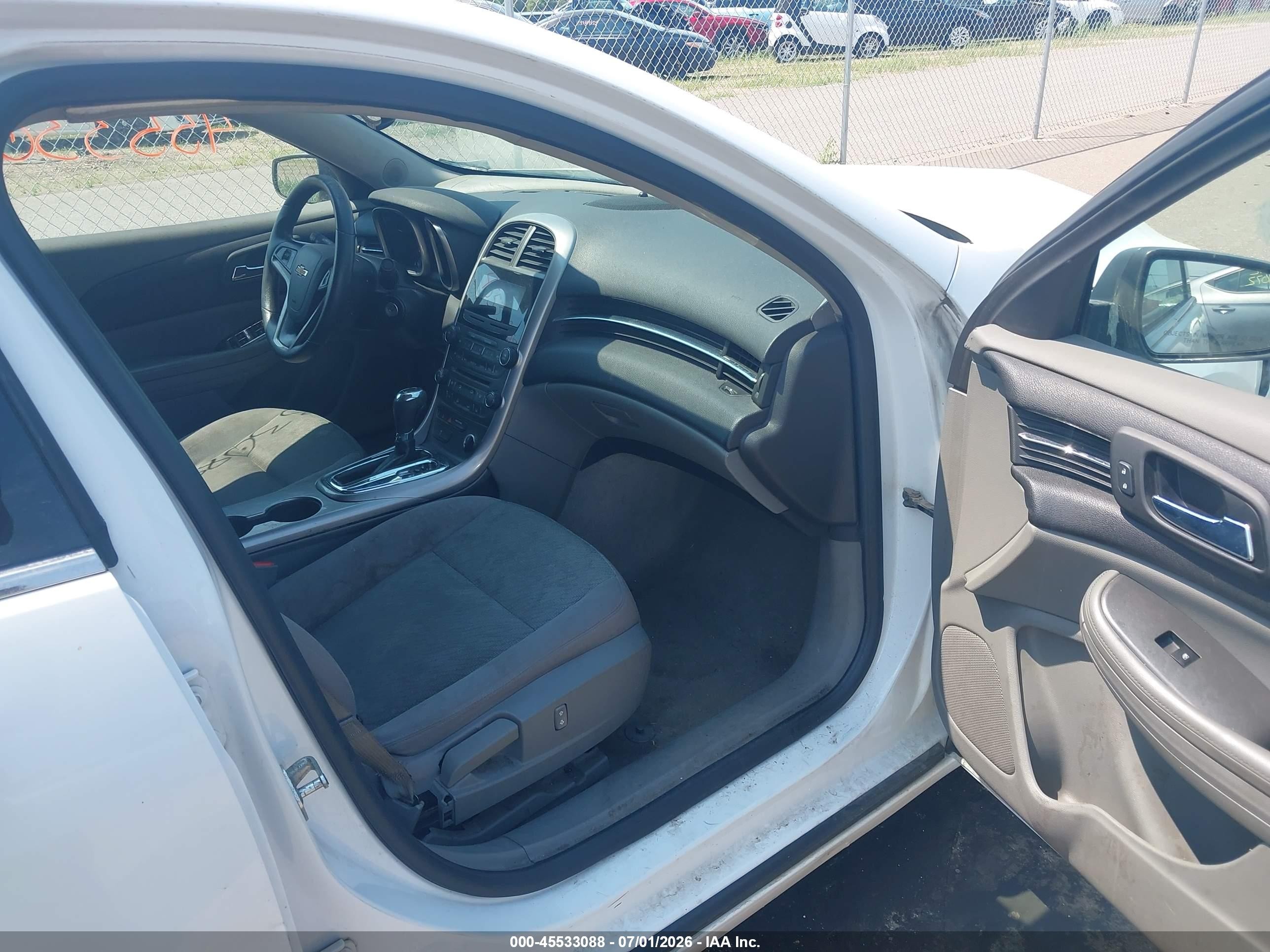 2013 Chevrolet Malibu 1ls White vin: 1G11B5SA4DF354567