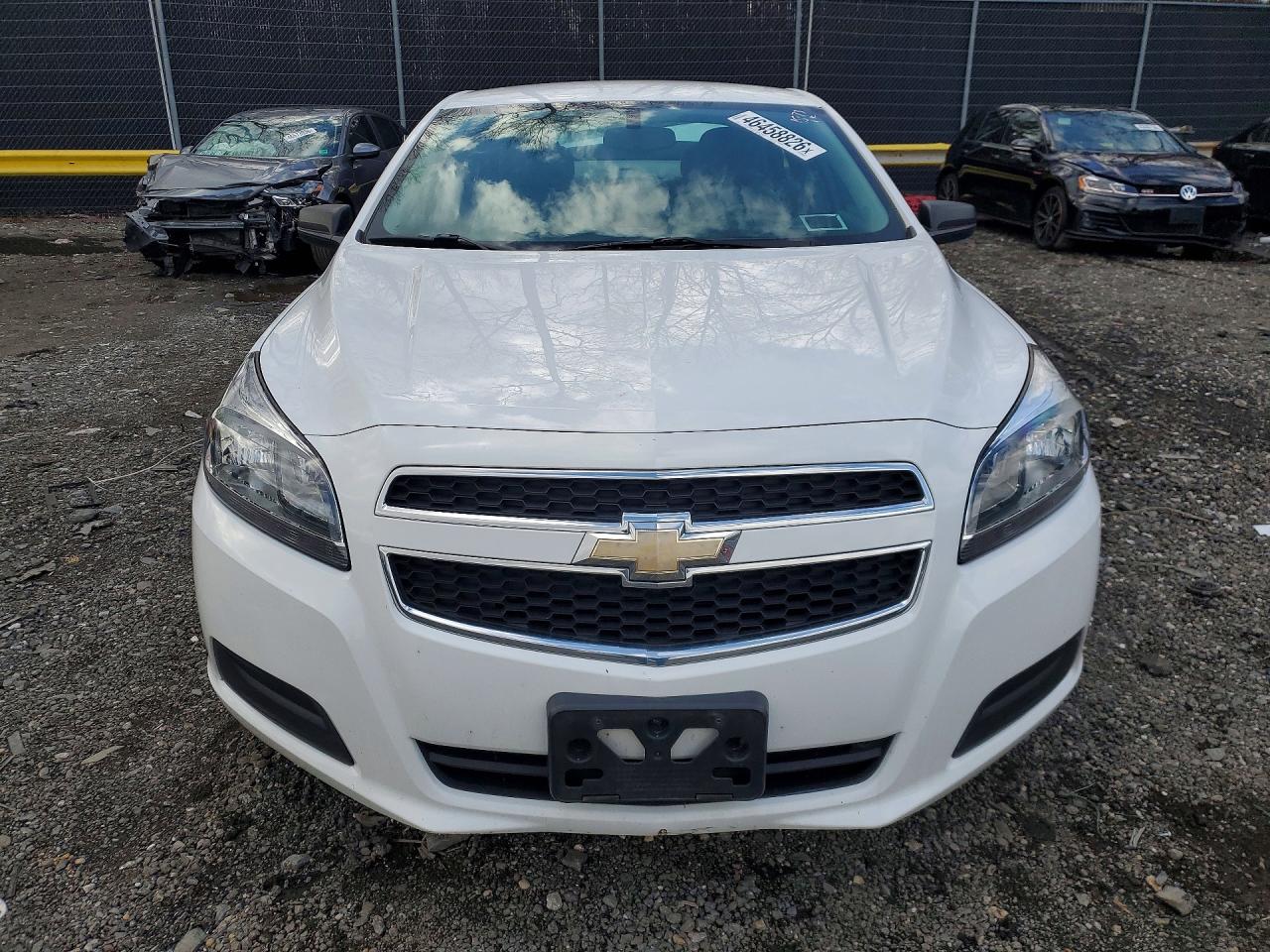 2013 Chevrolet Malibu Ls White vin: 1G11B5SA4DF358795