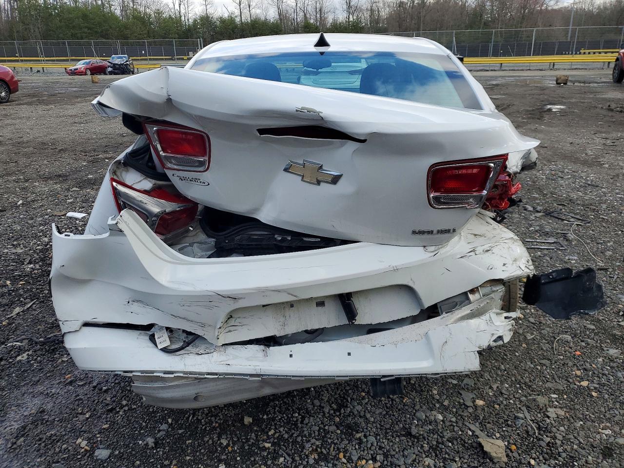 2013 Chevrolet Malibu Ls White vin: 1G11B5SA4DF358795