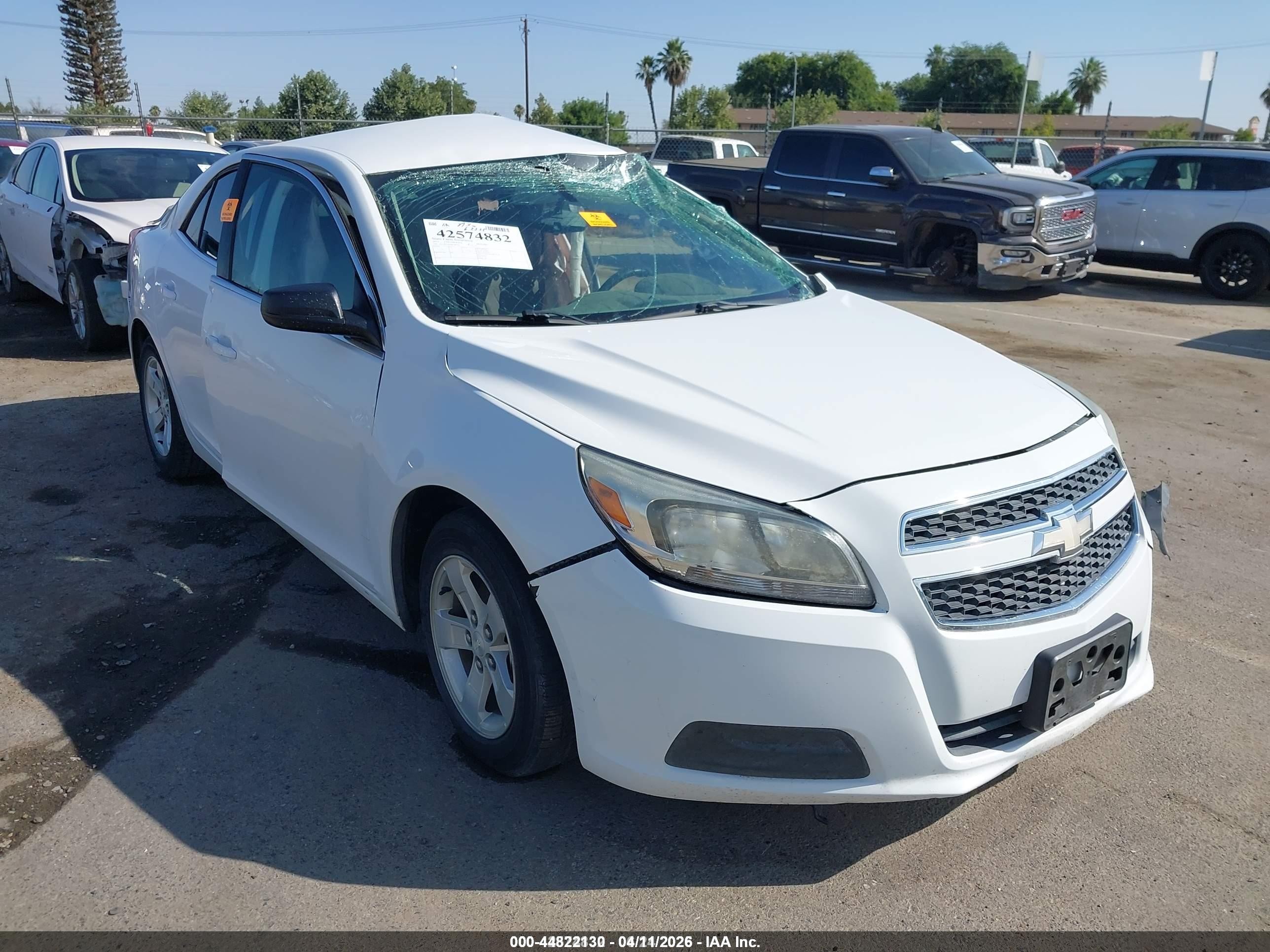 2013 Chevrolet Malibu 1ls White vin: 1G11B5SA5DF169721