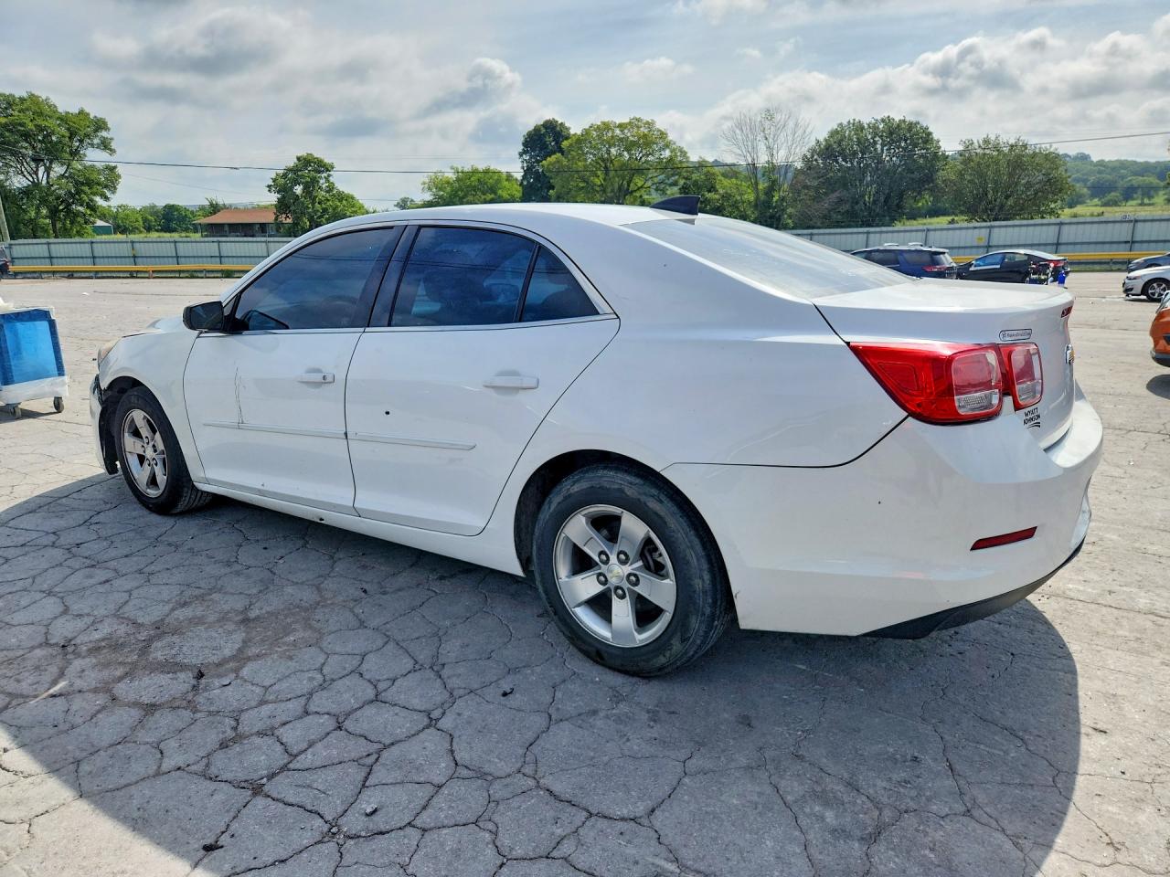 2016 Chevrolet Malibu Limited Ls White vin: 1G11B5SA5GF113959