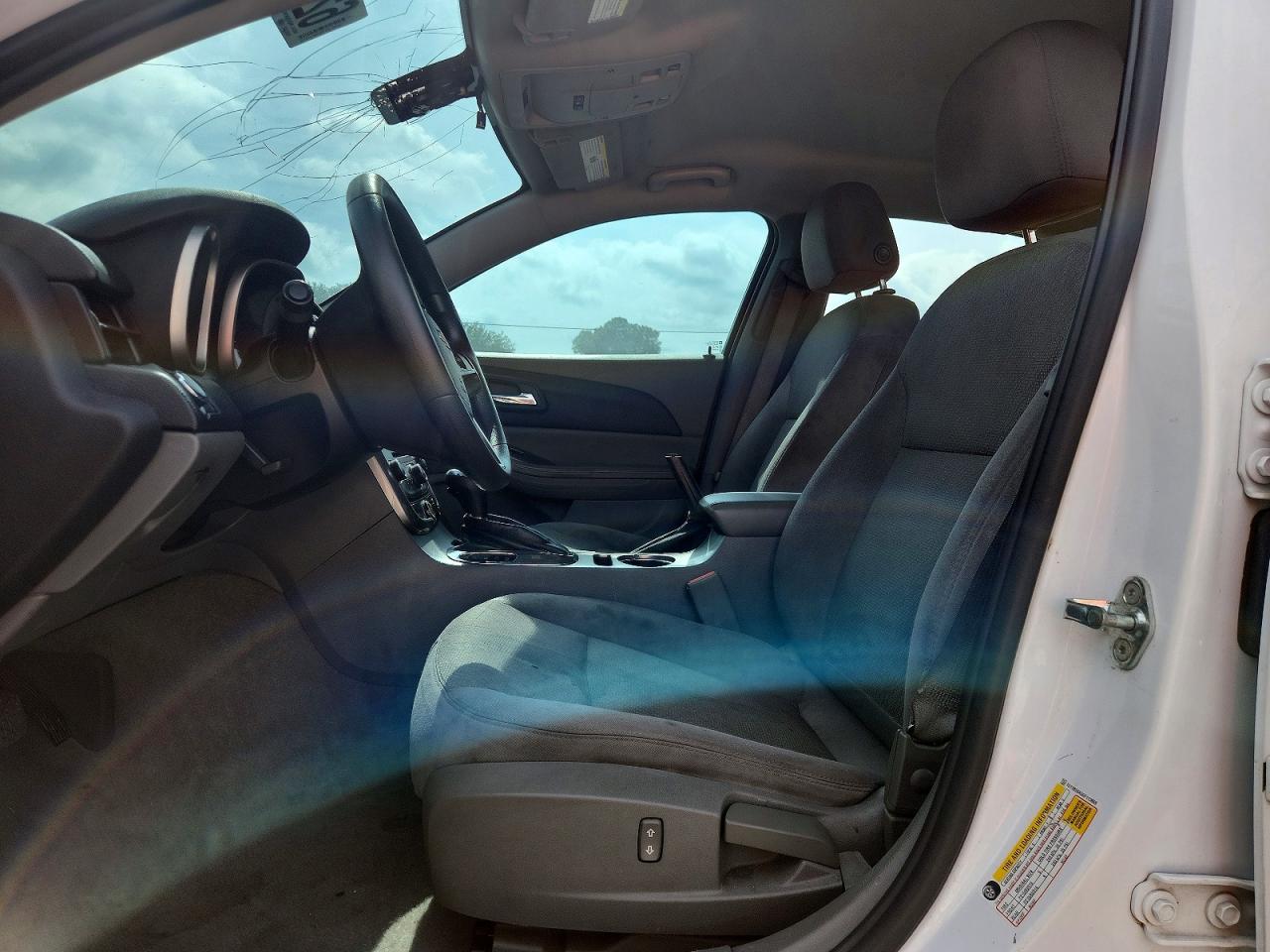 2016 Chevrolet Malibu Limited Ls White vin: 1G11B5SA5GF113959