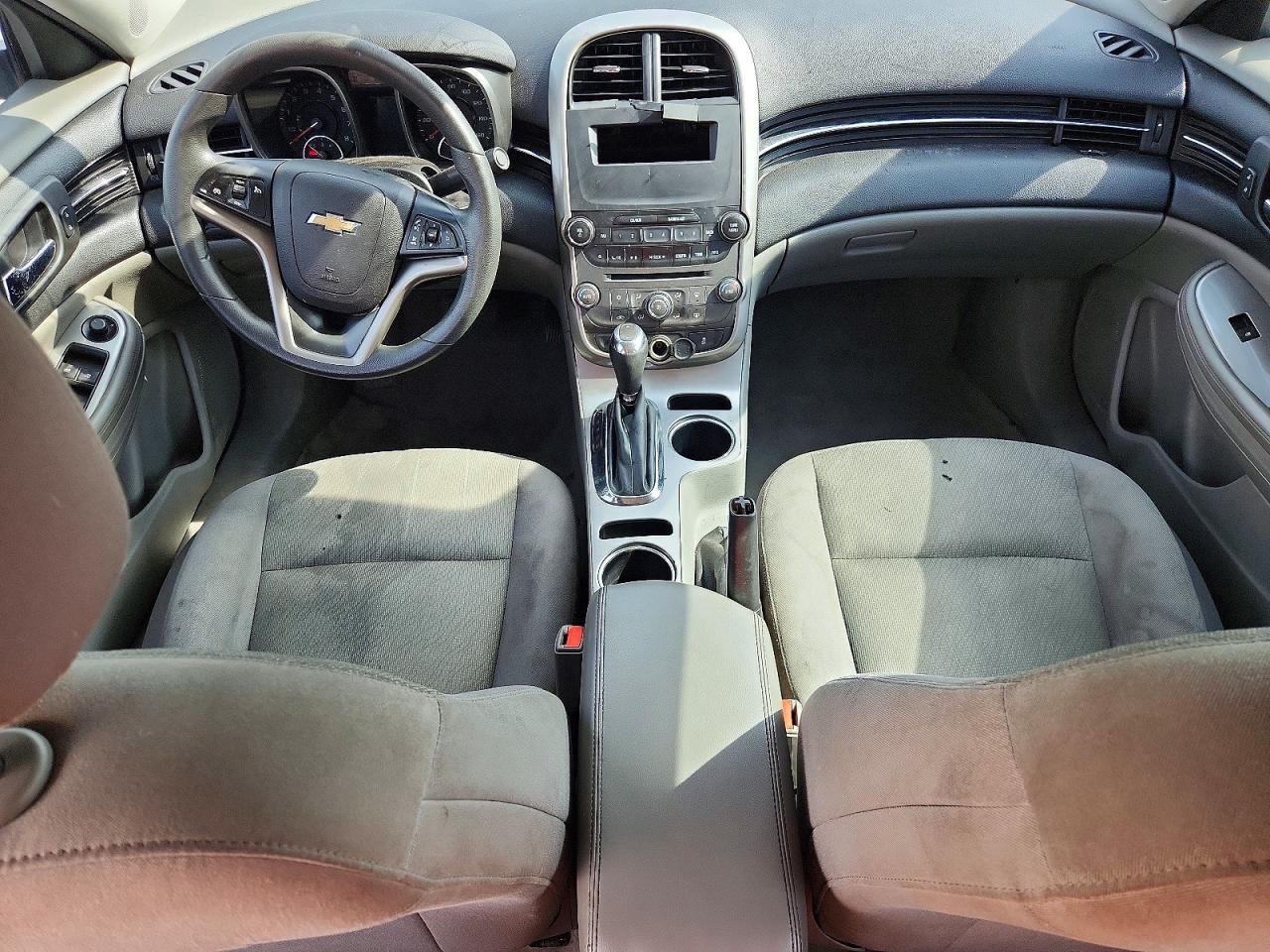 2016 Chevrolet Malibu Limited Ls White vin: 1G11B5SA5GF113959