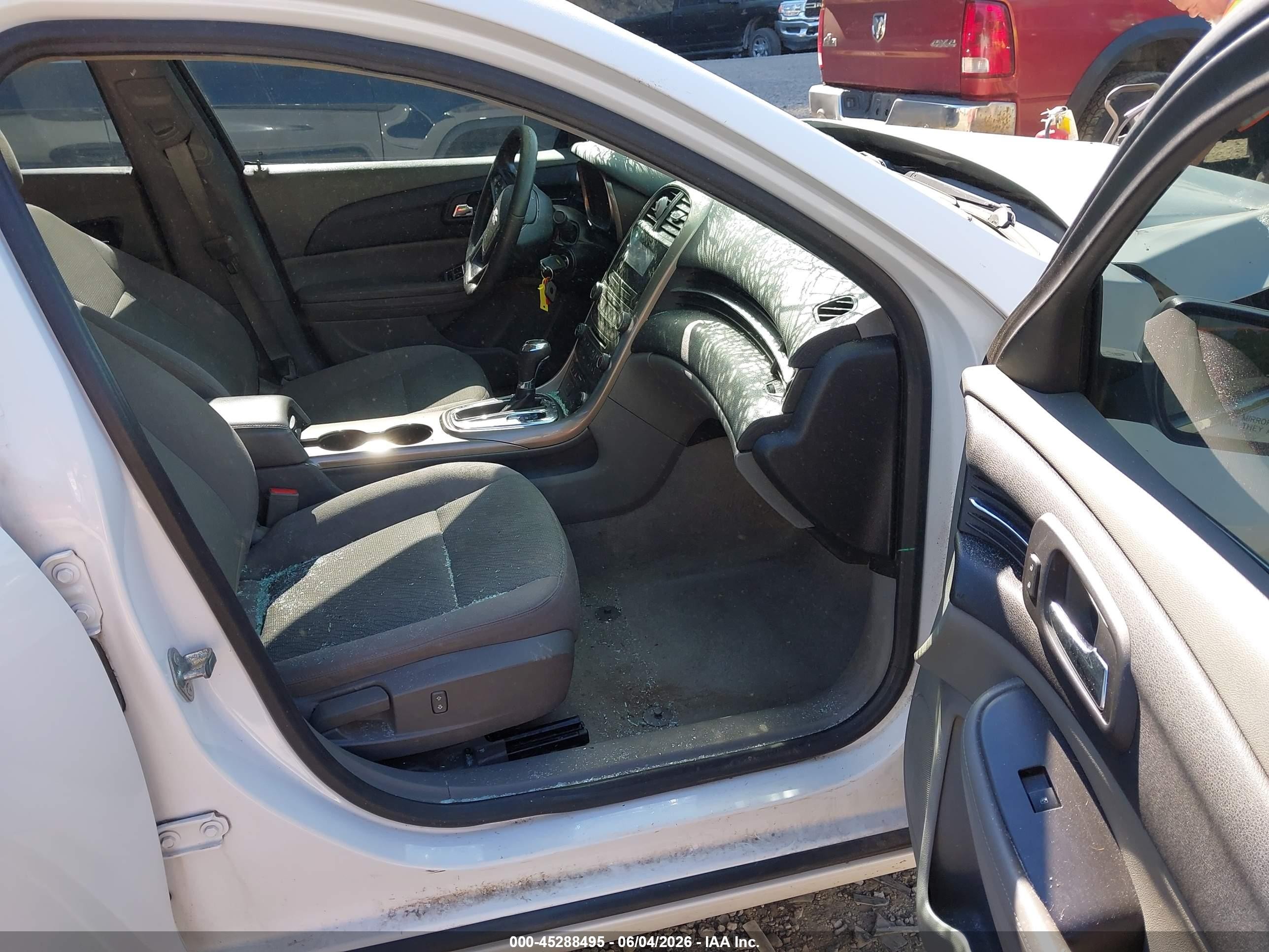 2013 Chevrolet Malibu 1ls White vin: 1G11B5SA6DF144844