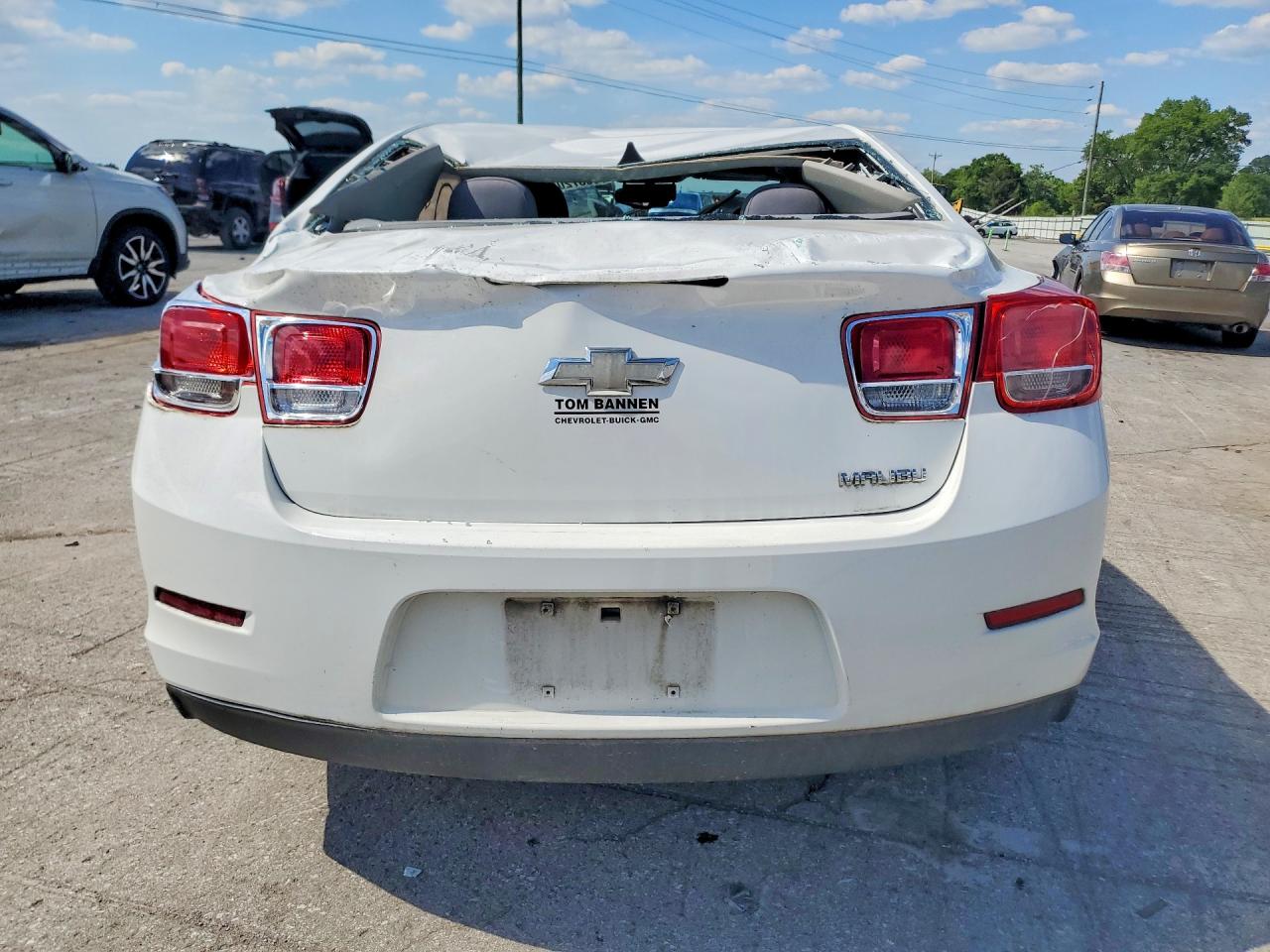 2013 Chevrolet Malibu Ls White vin: 1G11B5SA6DF176712