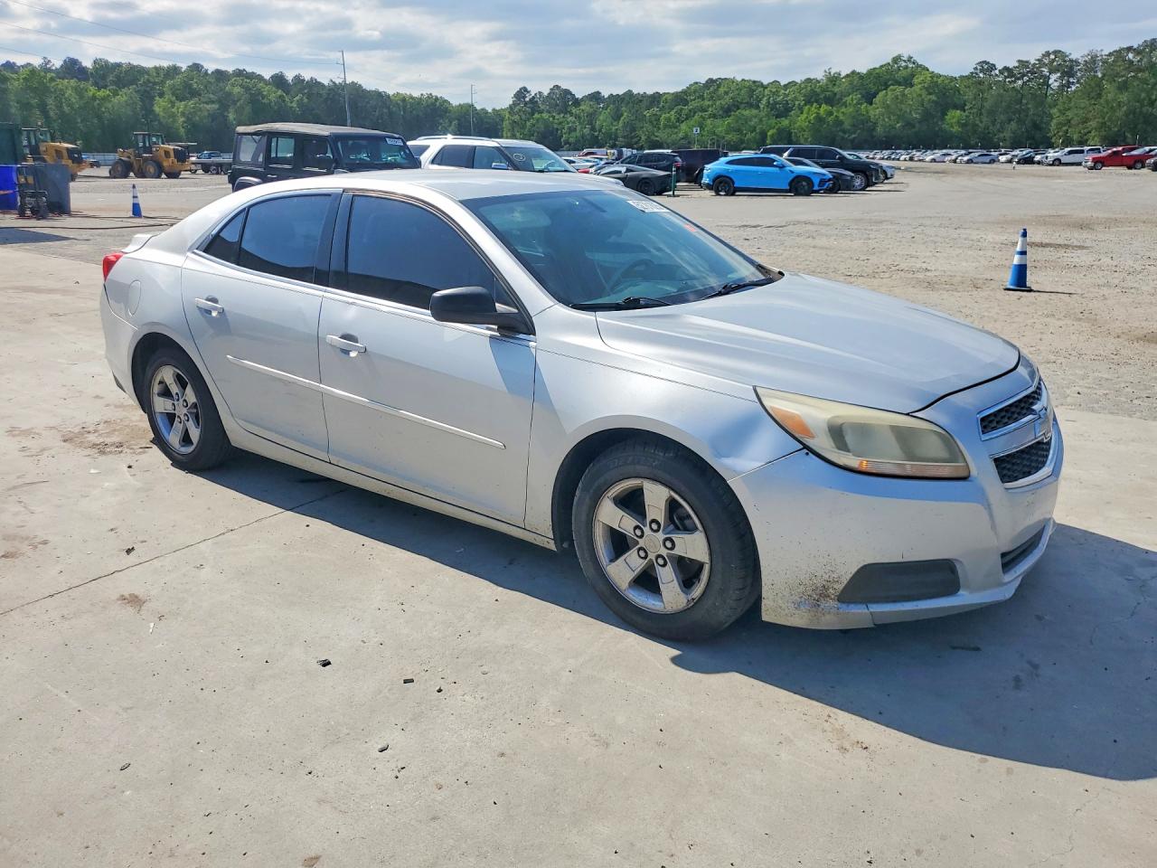 2013 Chevrolet Malibu Ls Silver vin: 1G11B5SA6DF263400