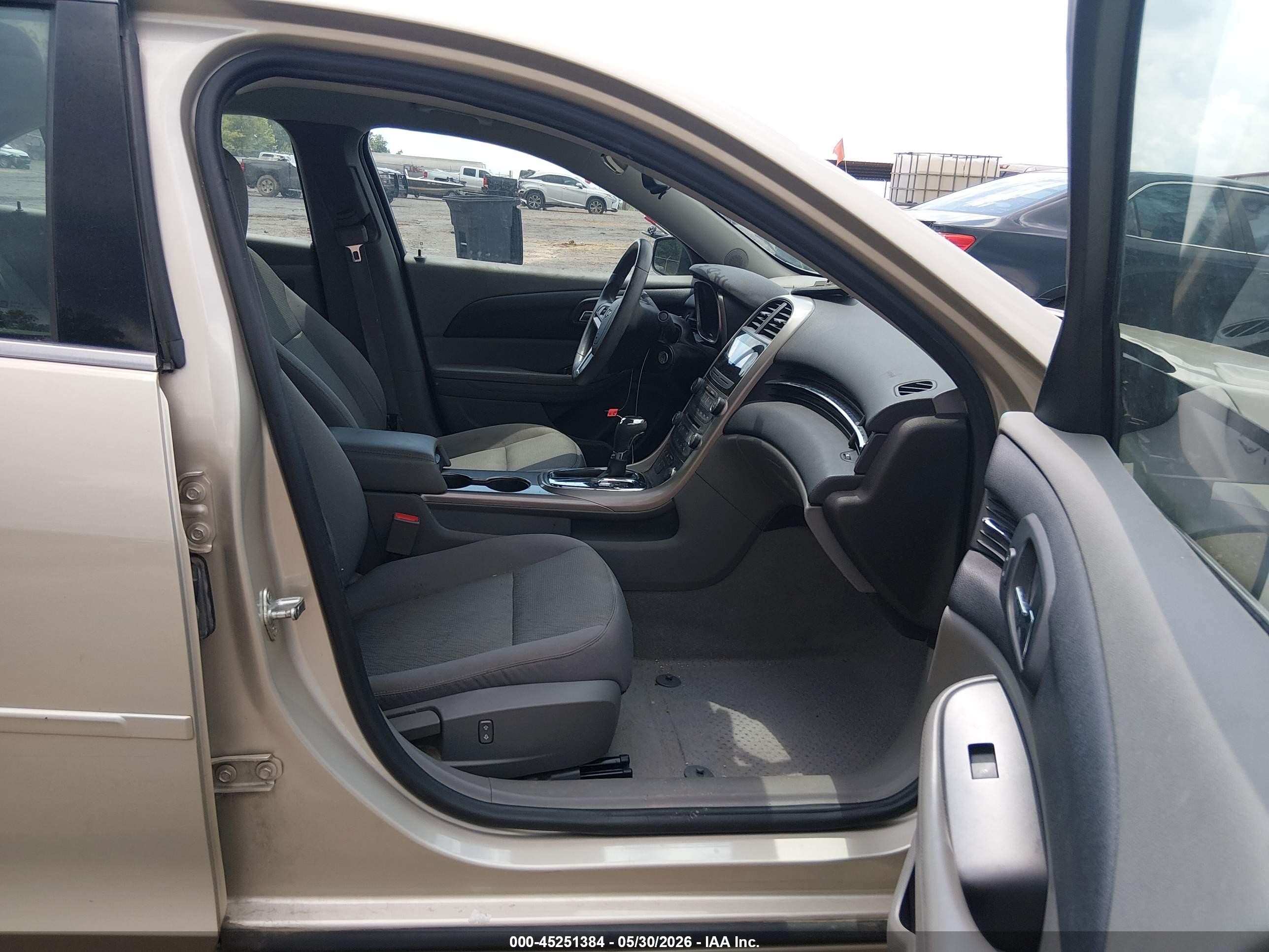 2013 Chevrolet Malibu 1ls Beige vin: 1G11B5SA6DF342887