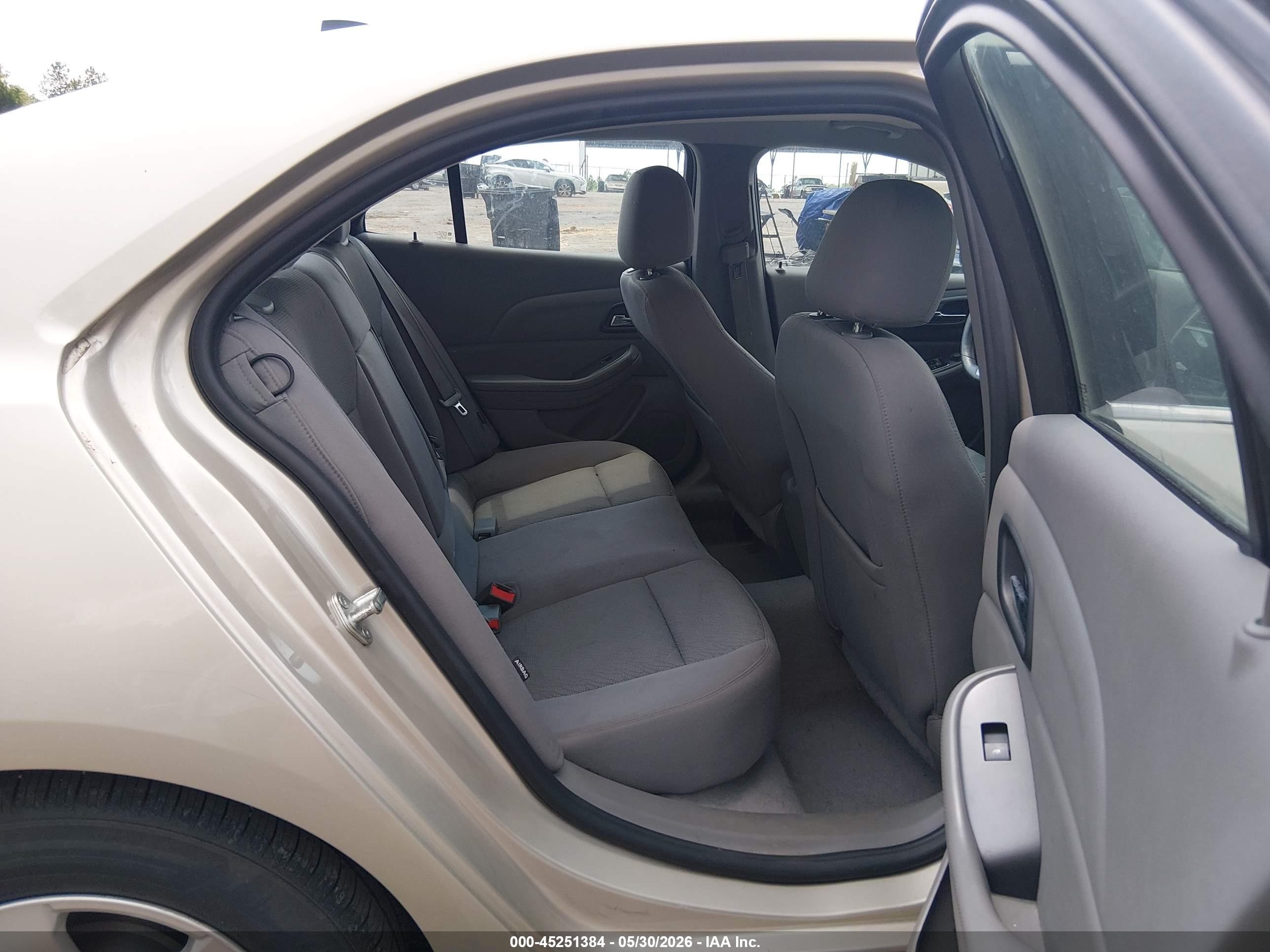 2013 Chevrolet Malibu 1ls Beige vin: 1G11B5SA6DF342887