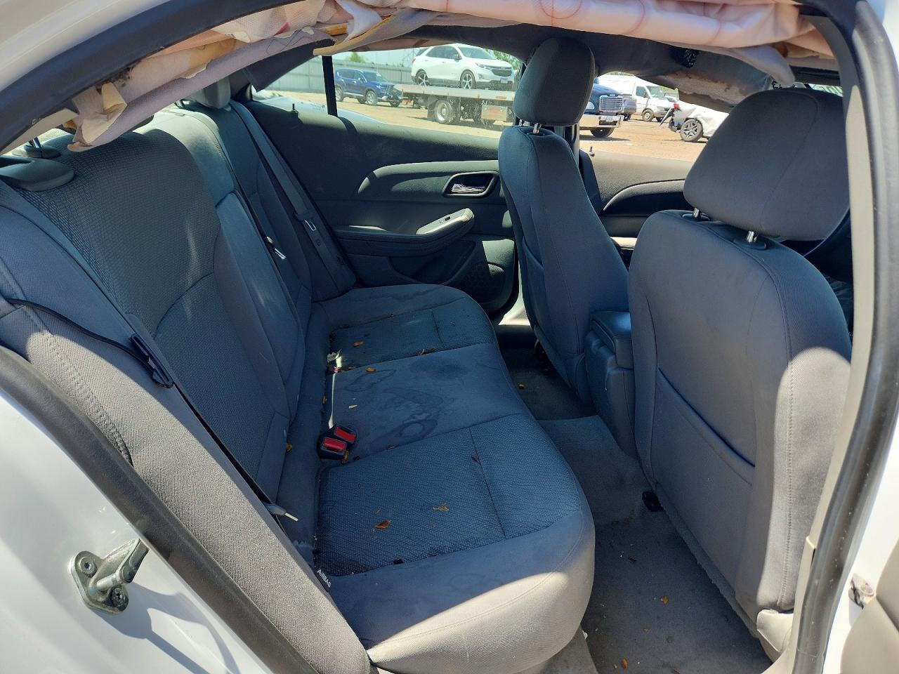 2013 Chevrolet Malibu Ls White vin: 1G11B5SA7DF338413