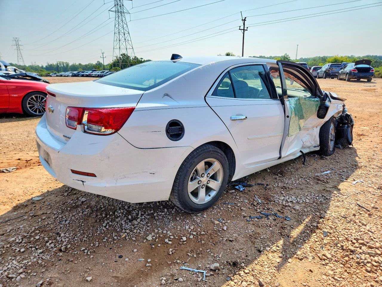 2013 Chevrolet Malibu Ls White vin: 1G11B5SA8DF165646