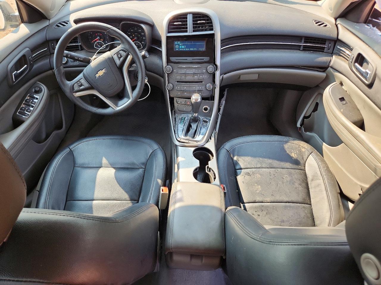 2013 Chevrolet Malibu Ls White vin: 1G11B5SA8DF165646
