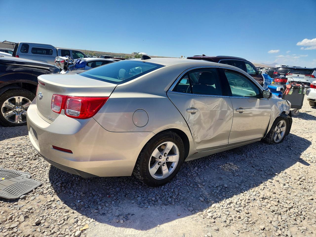 2013 Chevrolet Malibu Ls Tan vin: 1G11B5SA8DF319157