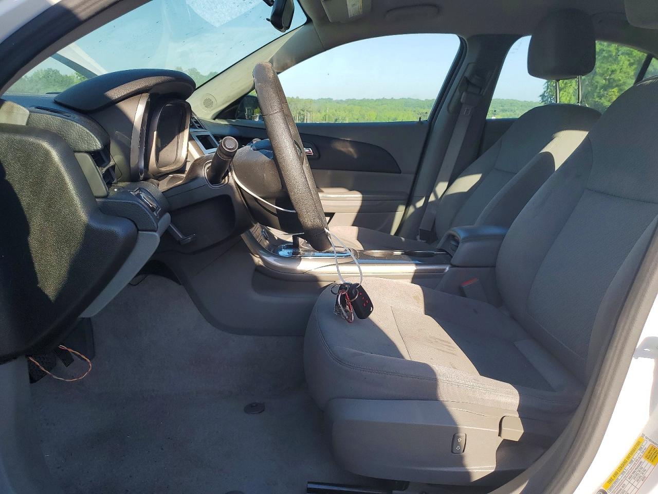 2013 Chevrolet Malibu Ls White vin: 1G11B5SA9DF215096