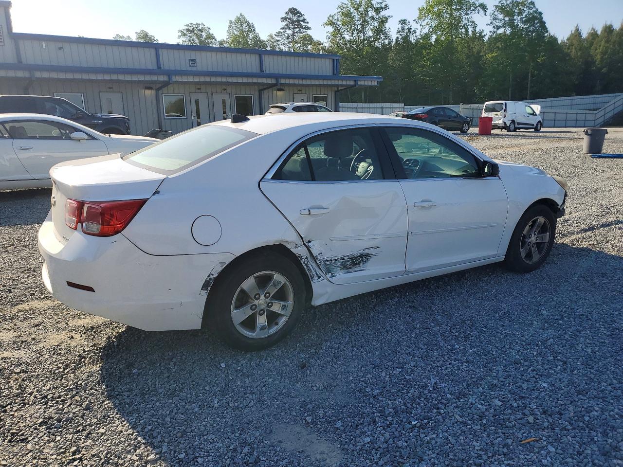 2013 Chevrolet Malibu Ls White vin: 1G11B5SA9DF215096