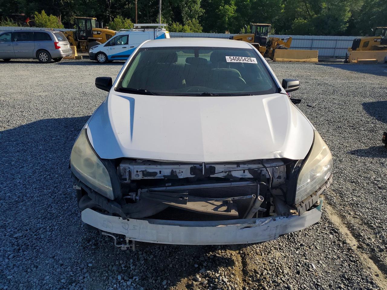 2013 Chevrolet Malibu Ls White vin: 1G11B5SA9DF215096