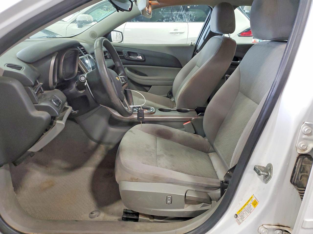 2013 Chevrolet Malibu Ls White vin: 1G11B5SA9DF236353