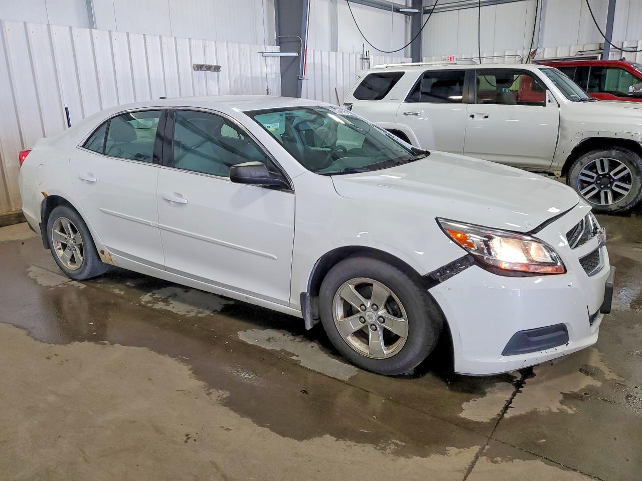 2013 Chevrolet Malibu Ls White vin: 1G11B5SA9DF236353