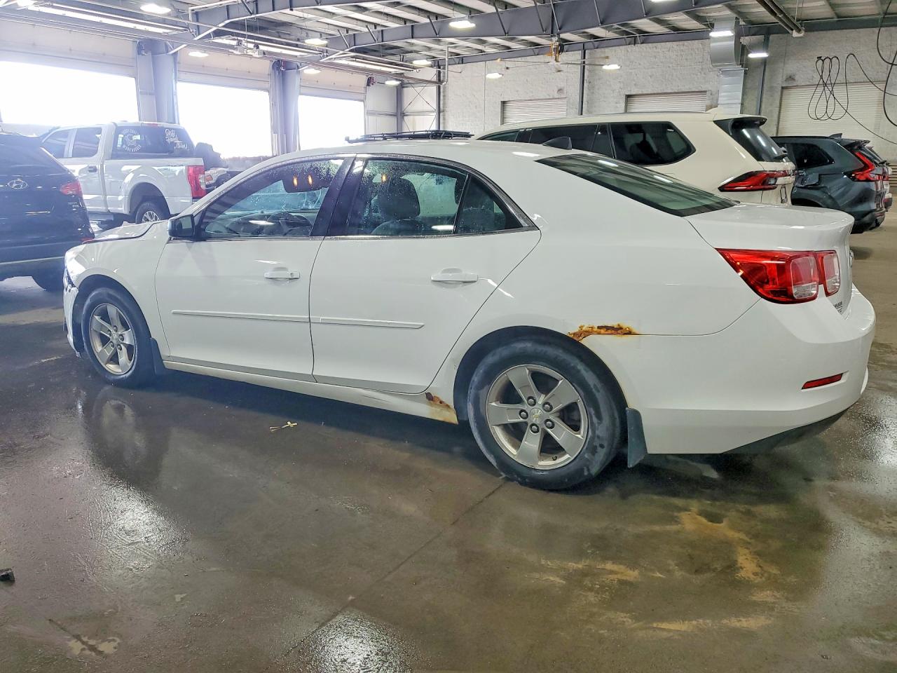 2013 Chevrolet Malibu Ls White vin: 1G11B5SA9DF236353