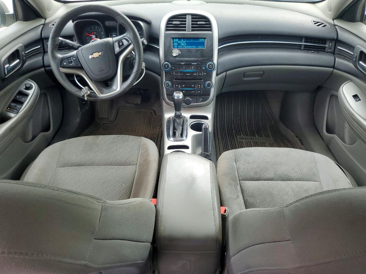 2016 Chevrolet Malibu Limited Ls Silver vin: 1G11B5SA9GF118260