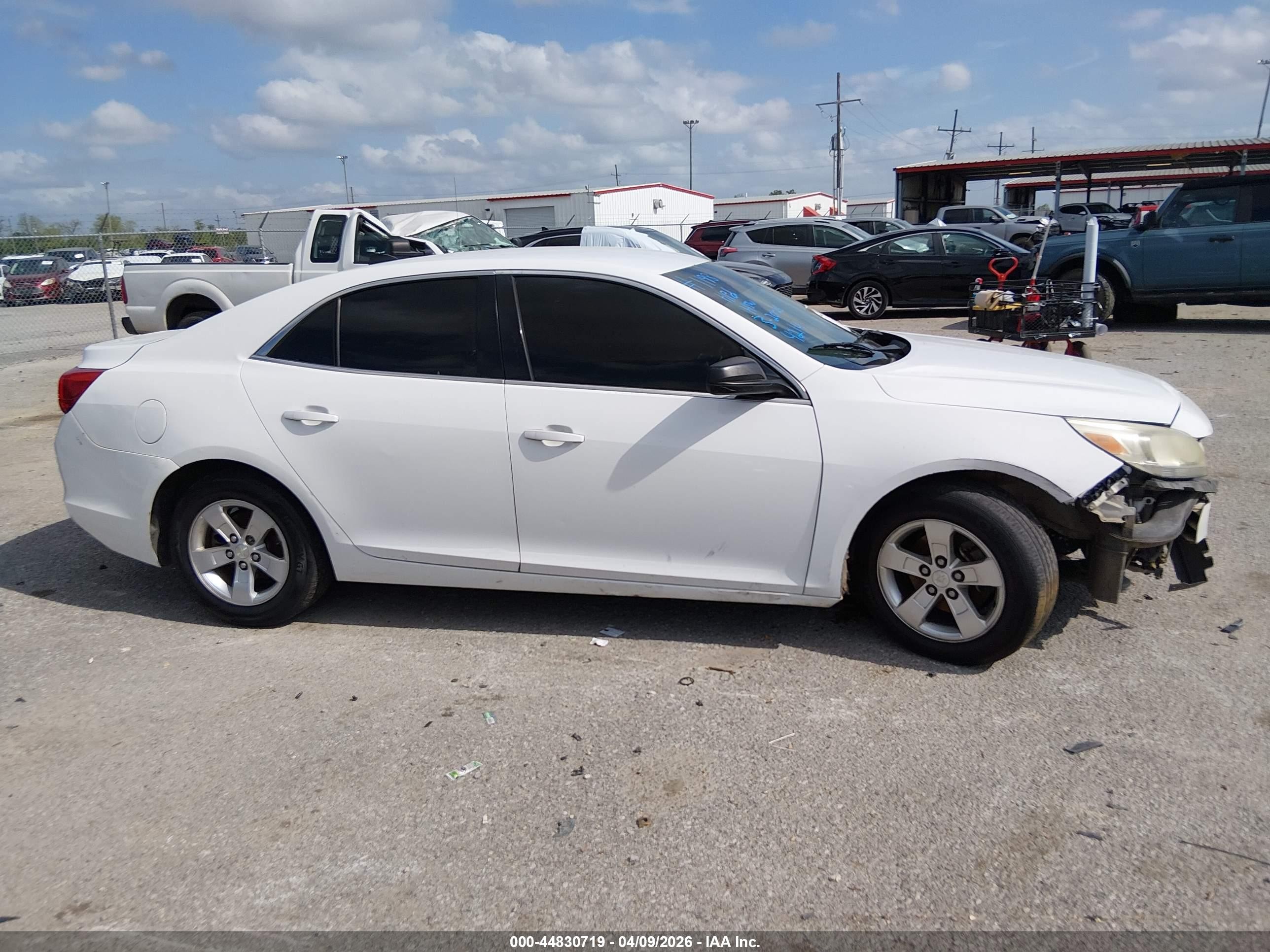 2014 Chevrolet Malibu 1ls White vin: 1G11B5SL0EF104214