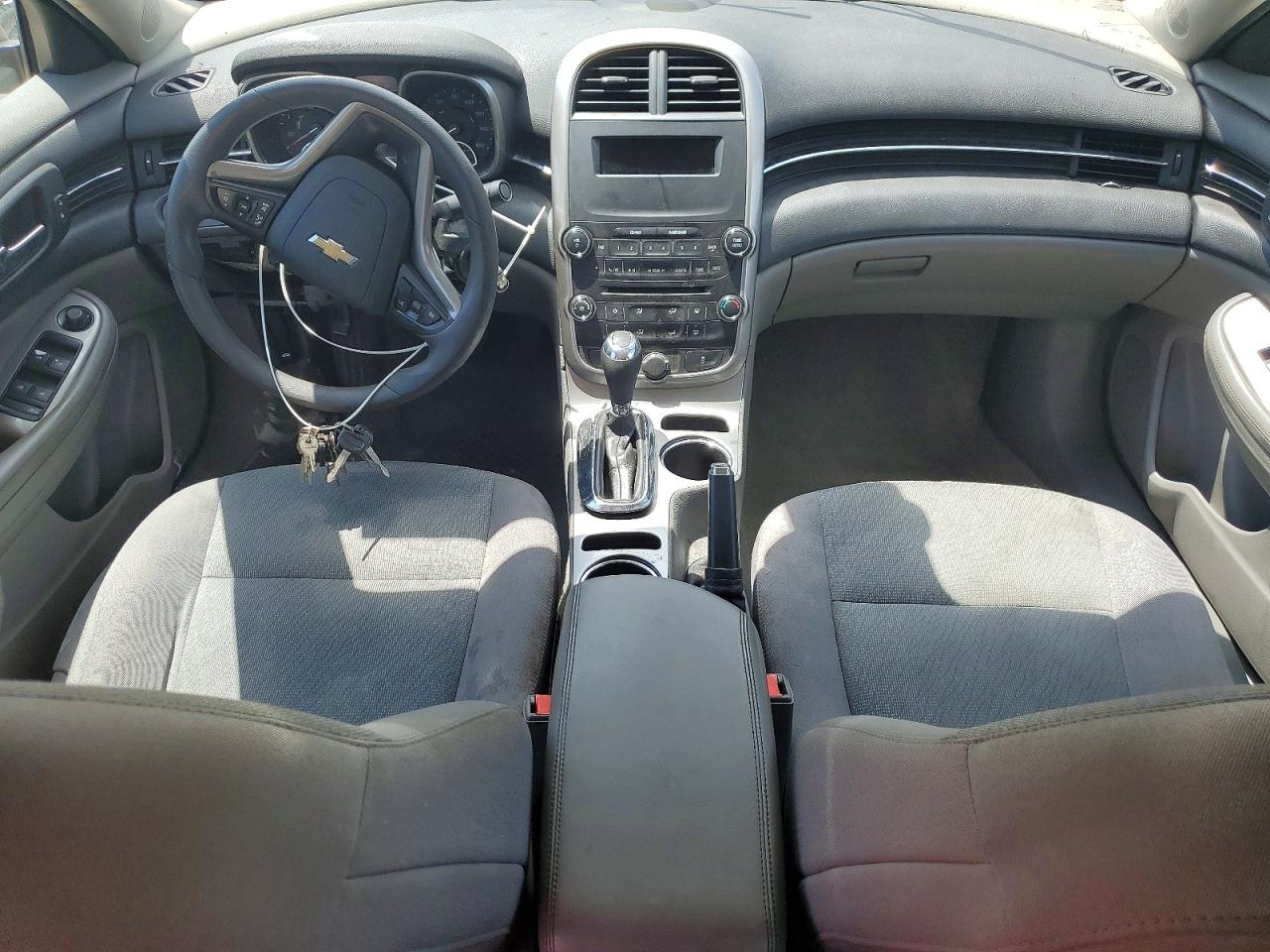 2014 Chevrolet Malibu Ls Cream vin: 1G11B5SL0EF141263