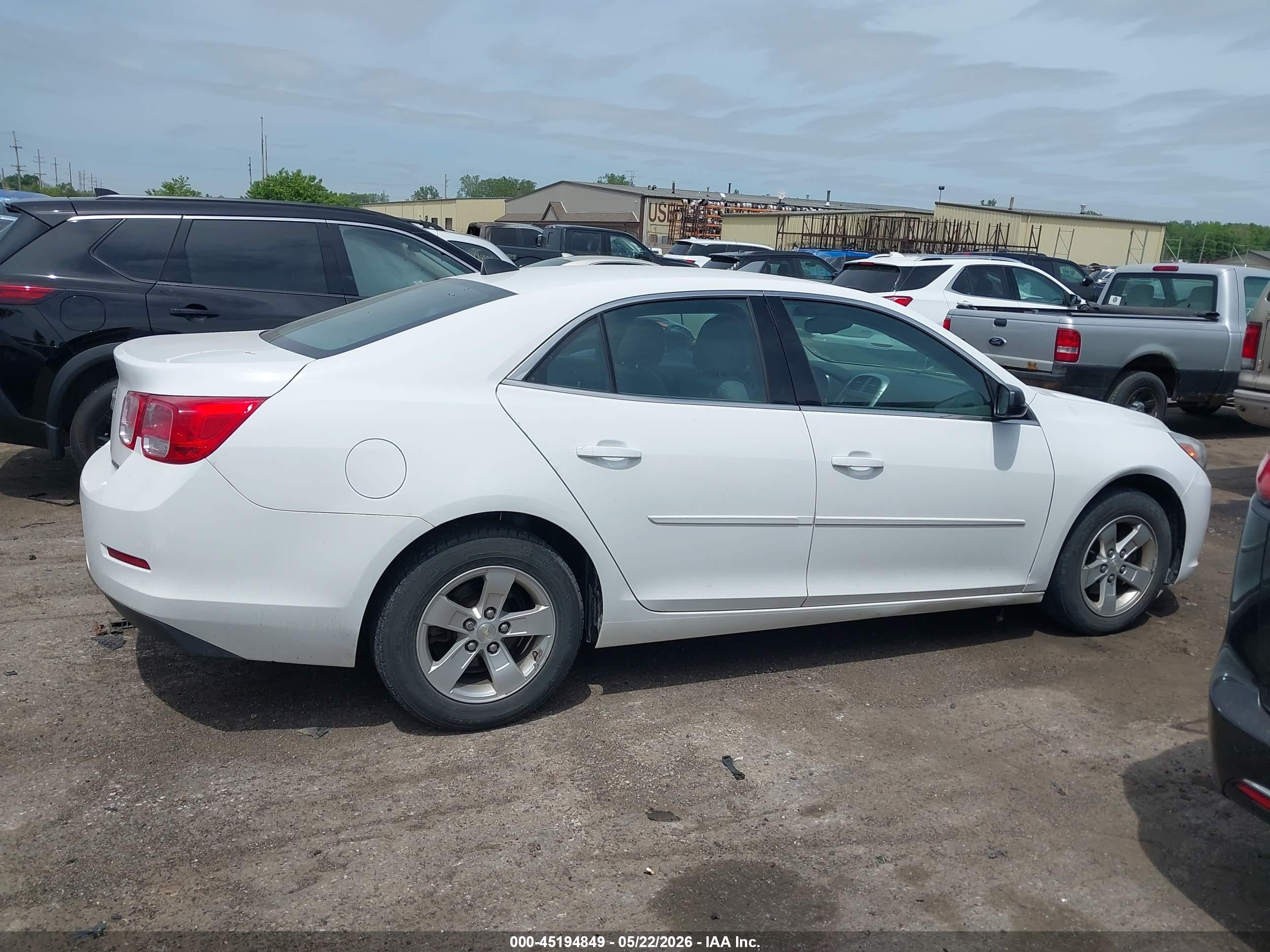 2014 Chevrolet Malibu 1ls White vin: 1G11B5SL0EF208380