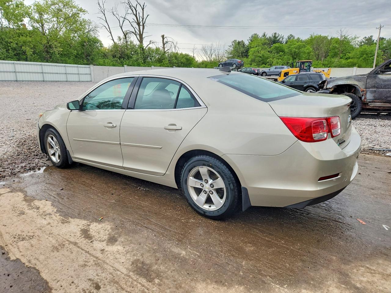 2014 Chevrolet Malibu Ls Cream vin: 1G11B5SL0EF217676