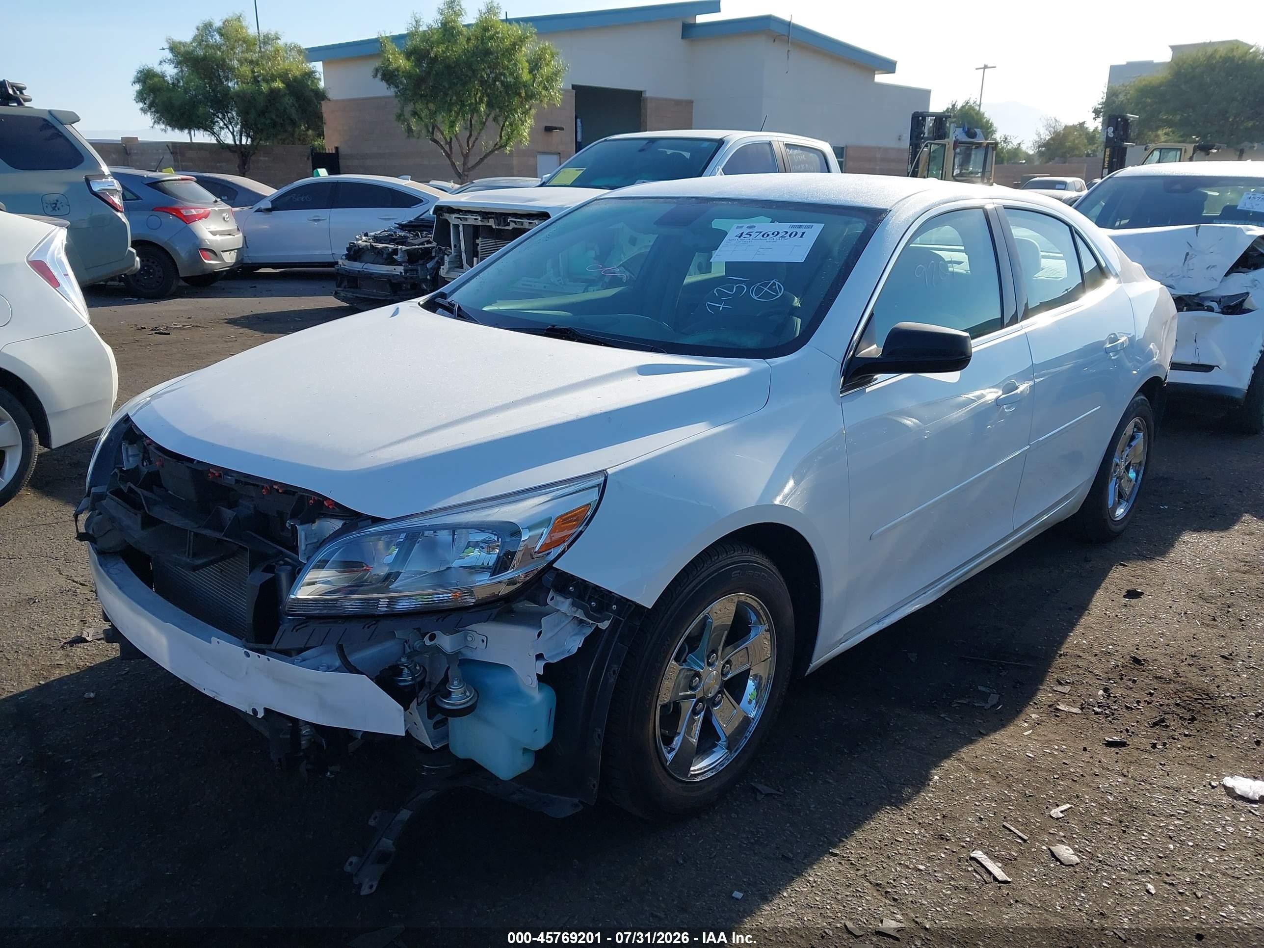2015 Chevrolet Malibu Ls White vin: 1G11B5SL0FF129521