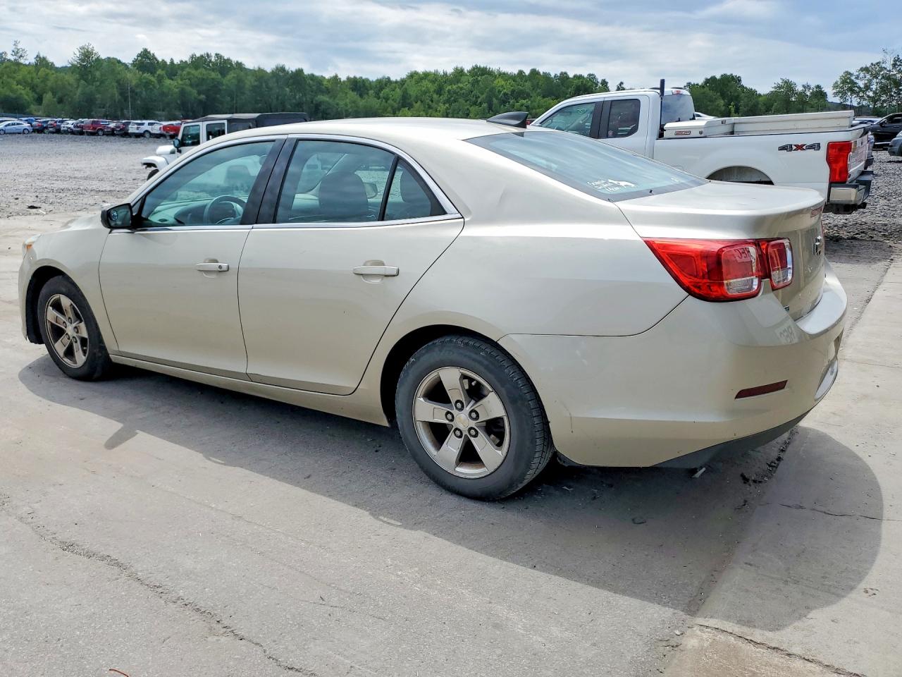 2015 Chevrolet Malibu Ls Бежевый vin: 1G11B5SL0FF133942