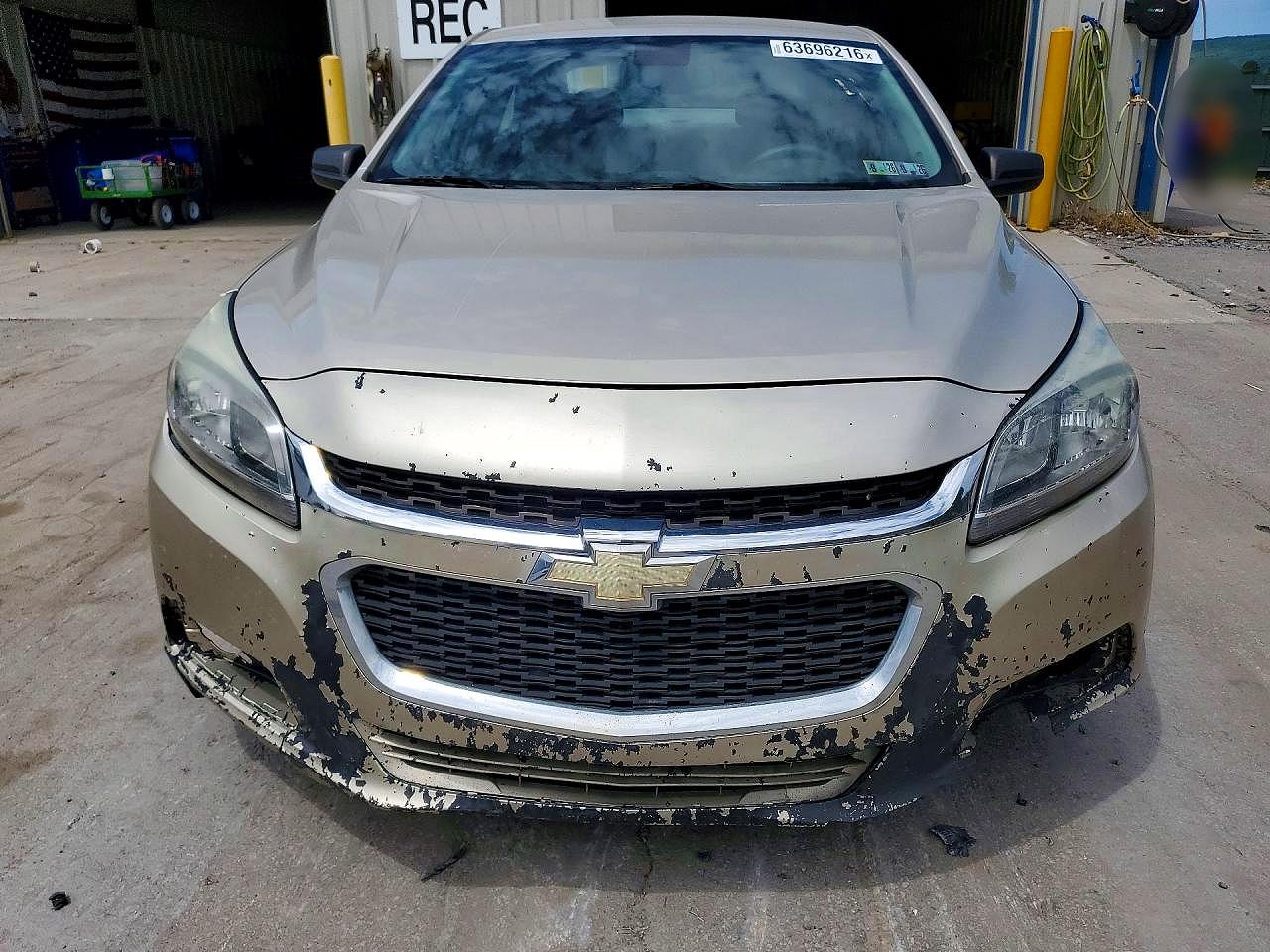2015 Chevrolet Malibu Ls Бежевый vin: 1G11B5SL0FF133942