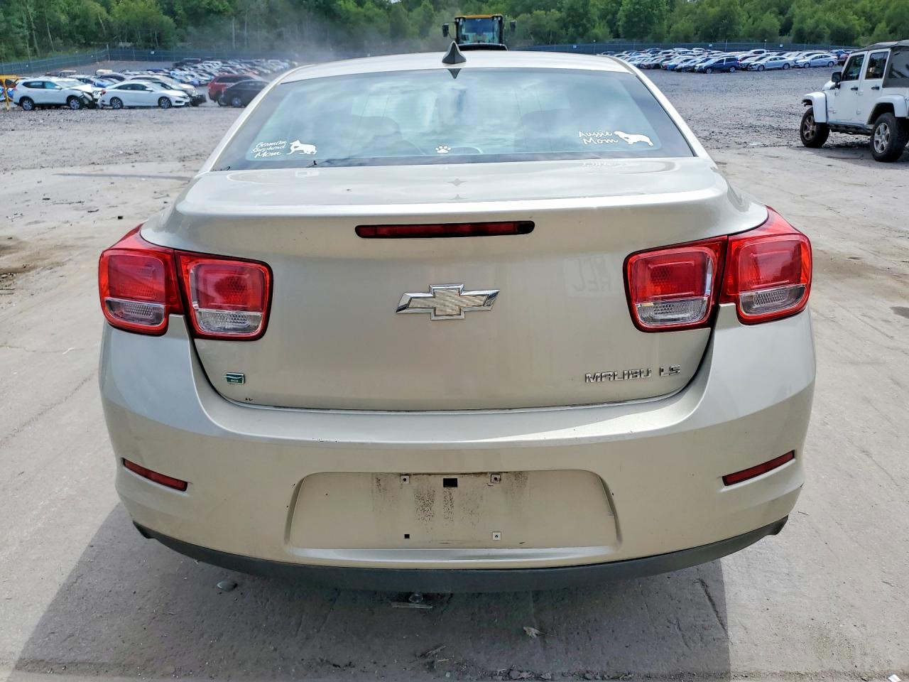 2015 Chevrolet Malibu Ls Бежевый vin: 1G11B5SL0FF133942